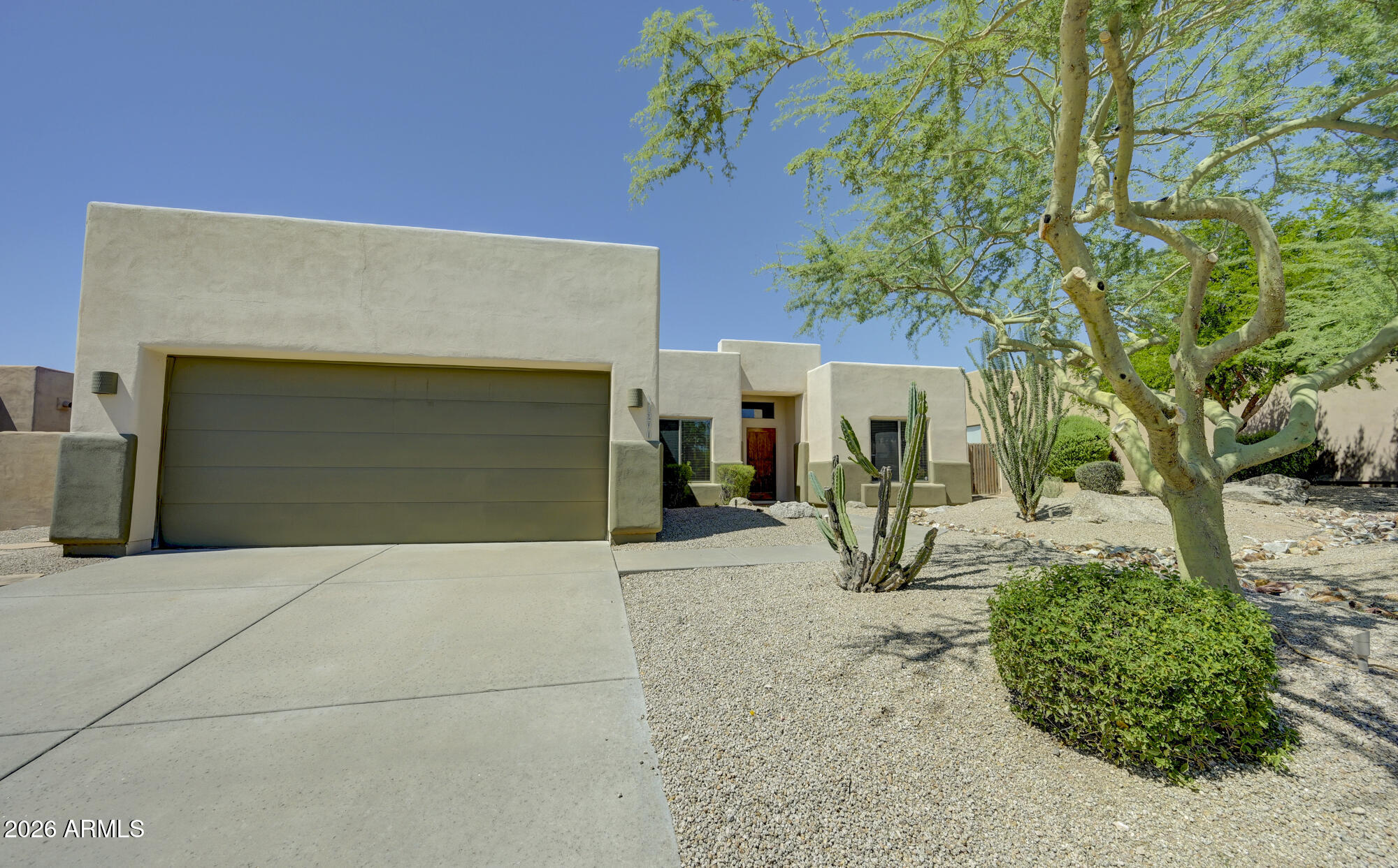 11290 E WHITETHORN Drive
