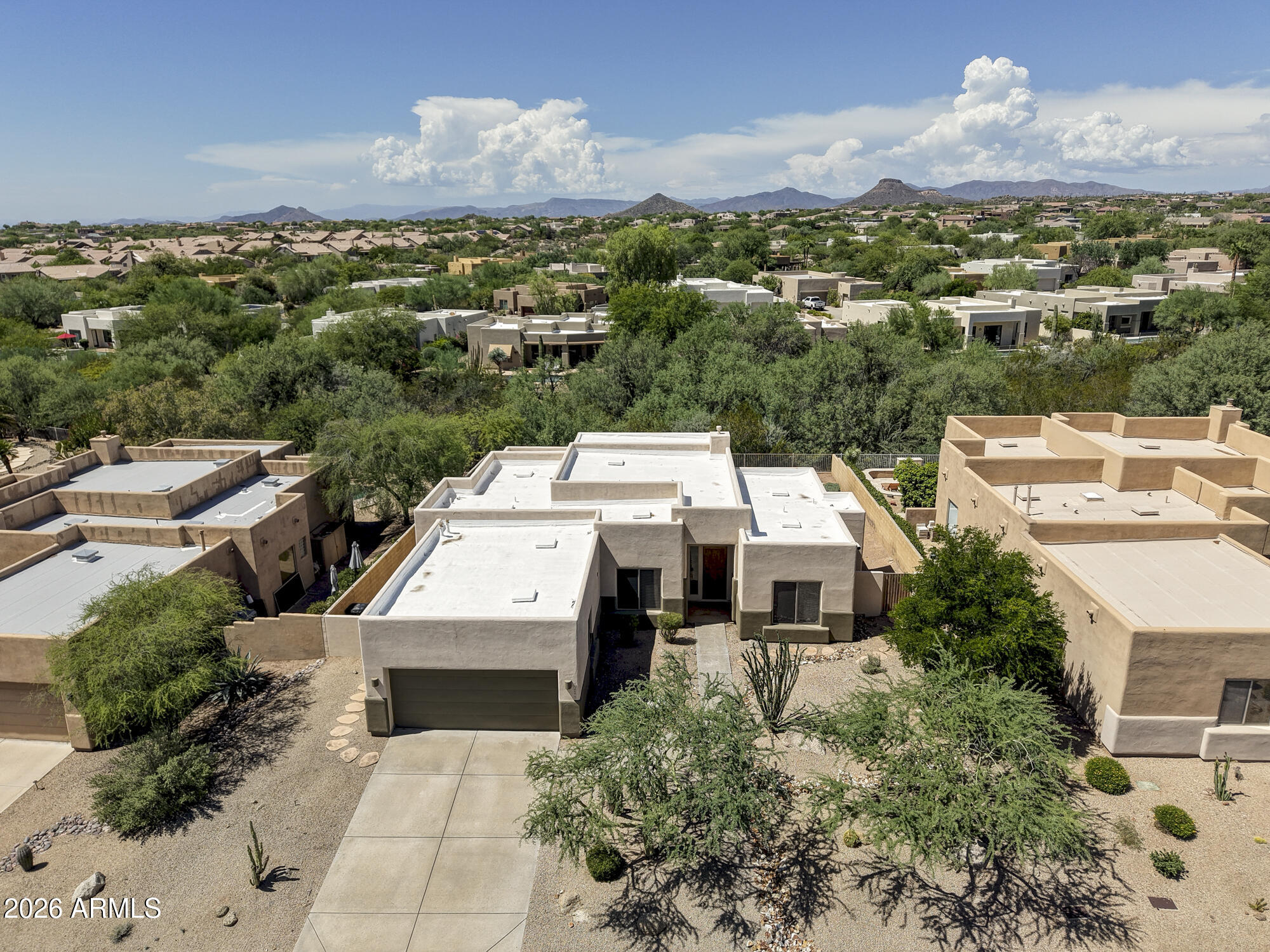 11290 E WHITETHORN Drive