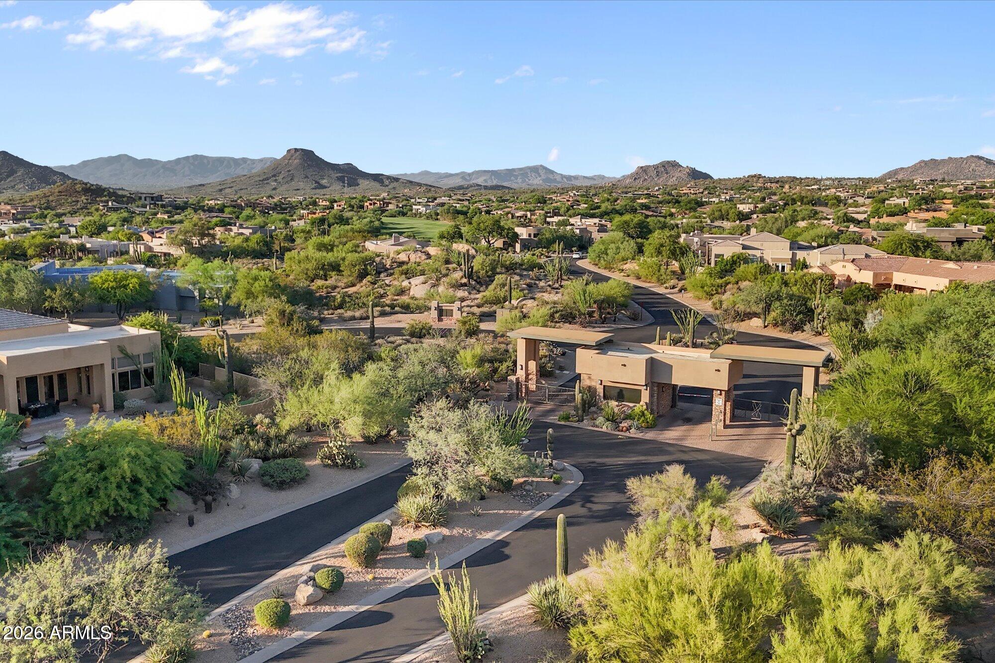 10460 E BALANCING ROCK Road