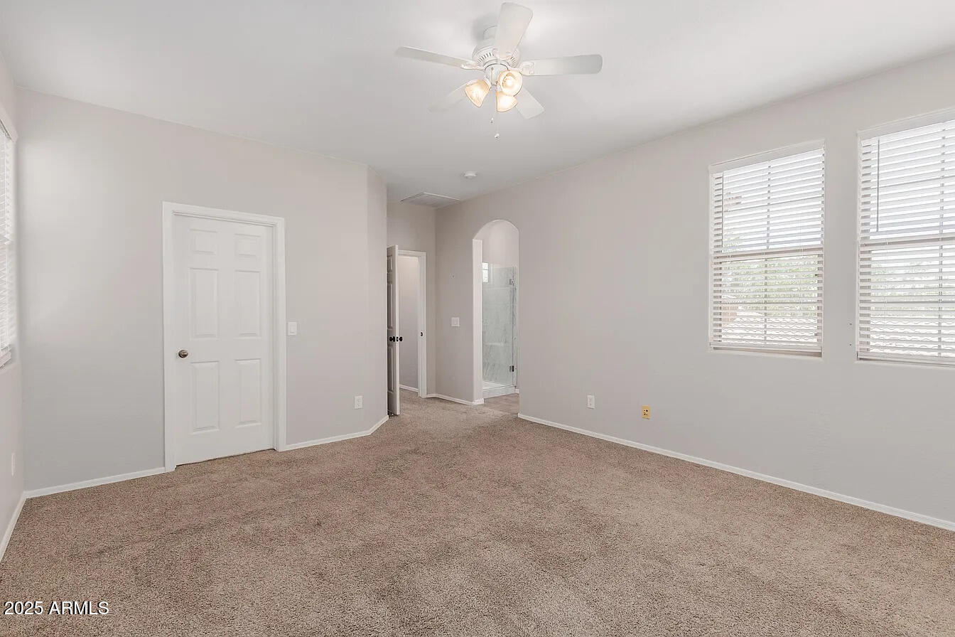 21125 W ELM Way