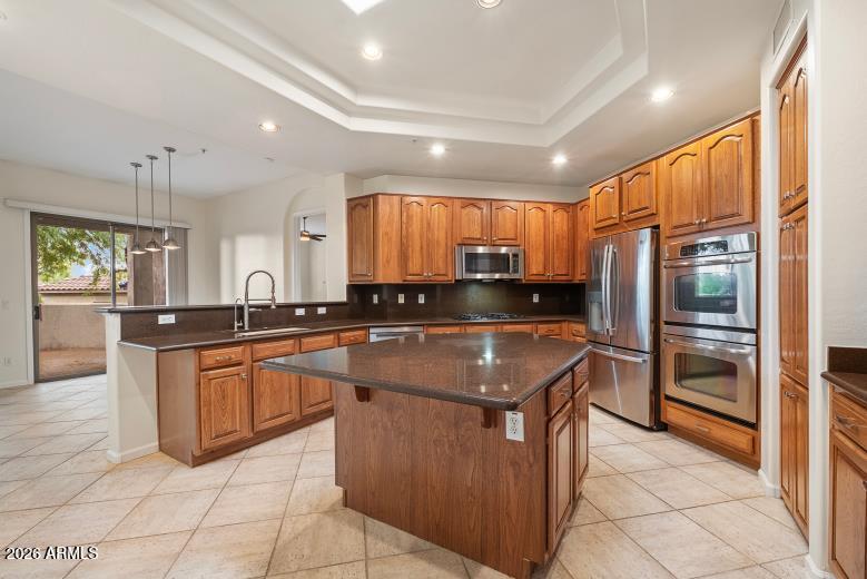 20802 N GRAYHAWK Drive 1184