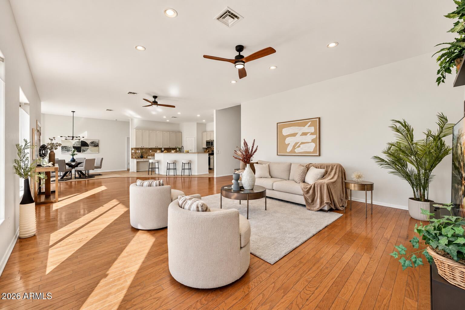 89 E ELGIN Street