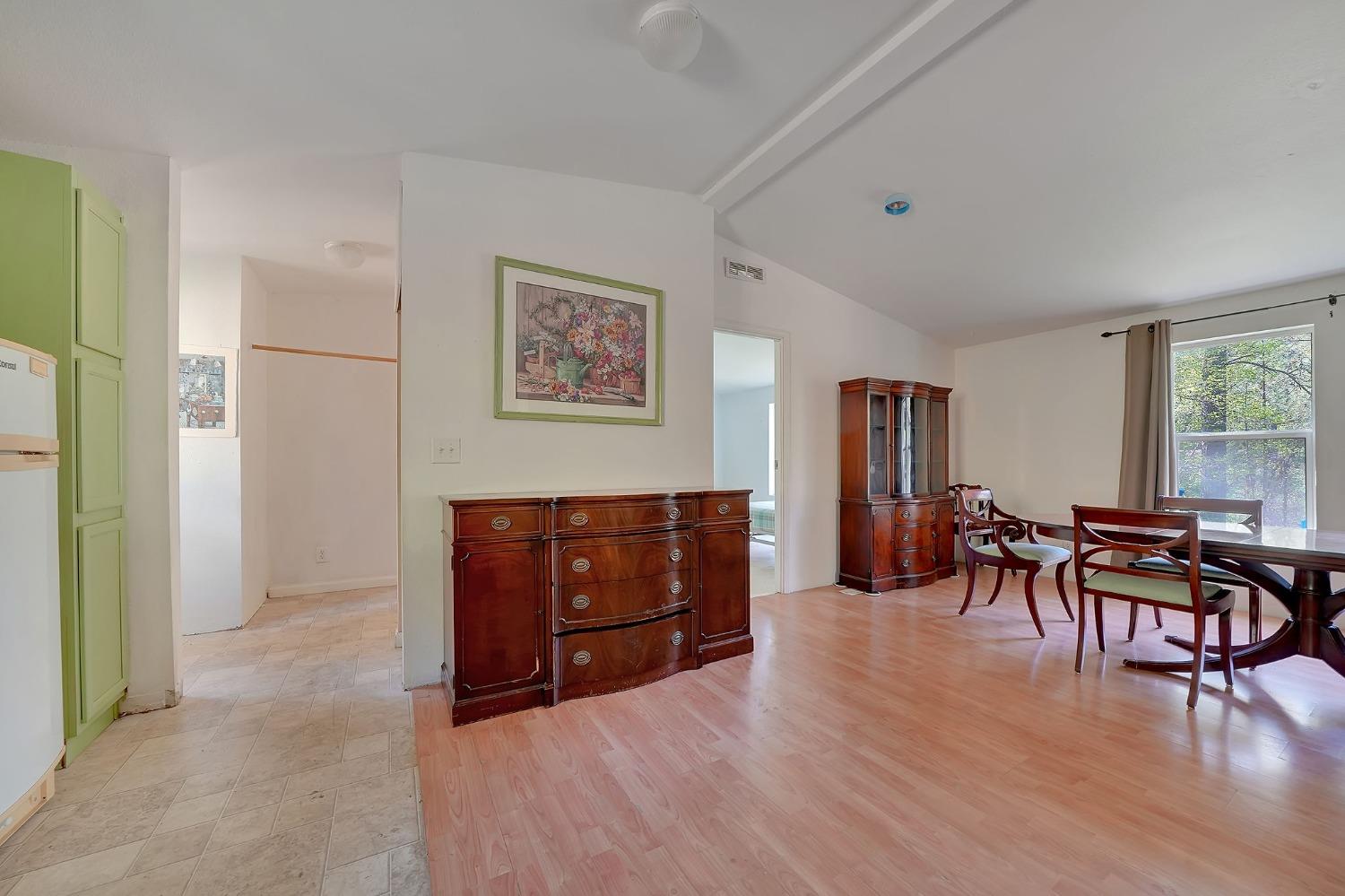 121 Rabbits Foot Road