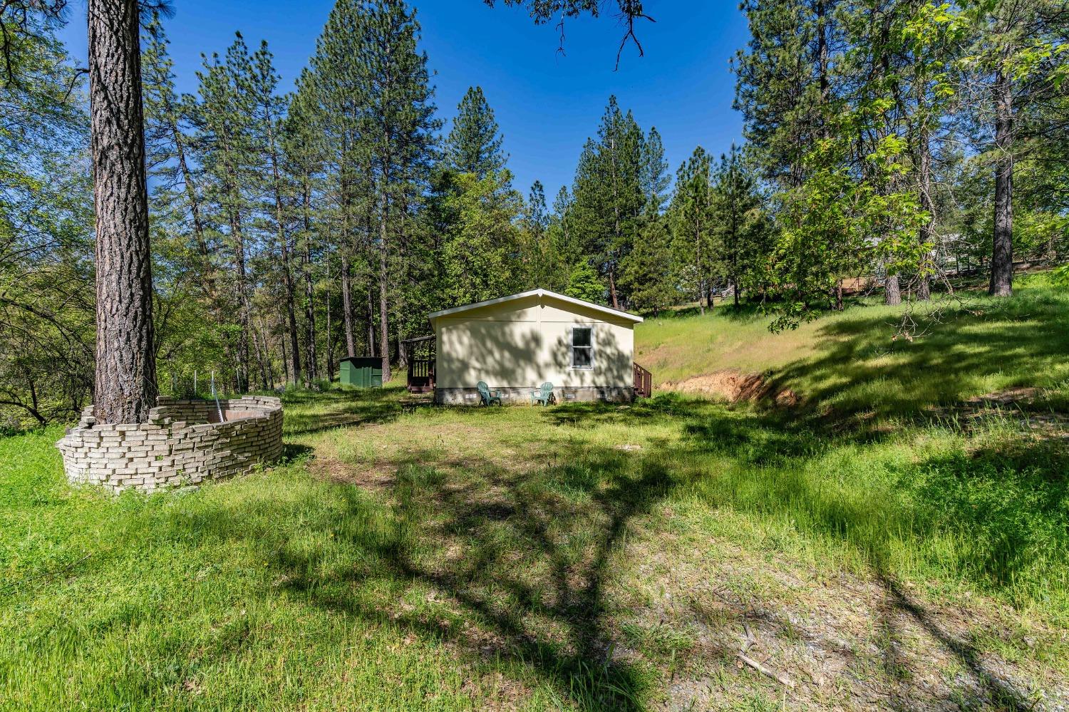 121 Rabbits Foot Road