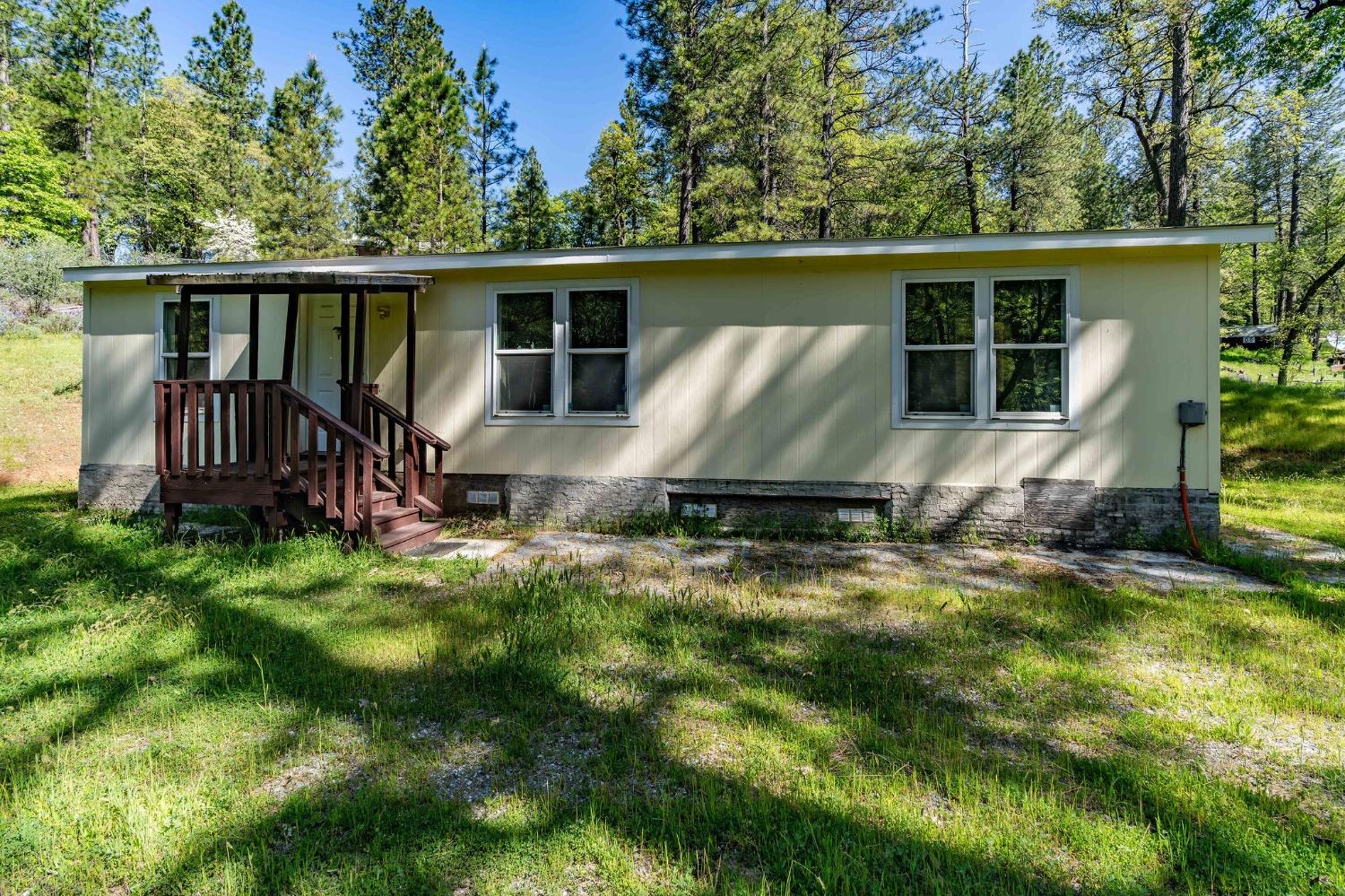 121 Rabbits Foot Road