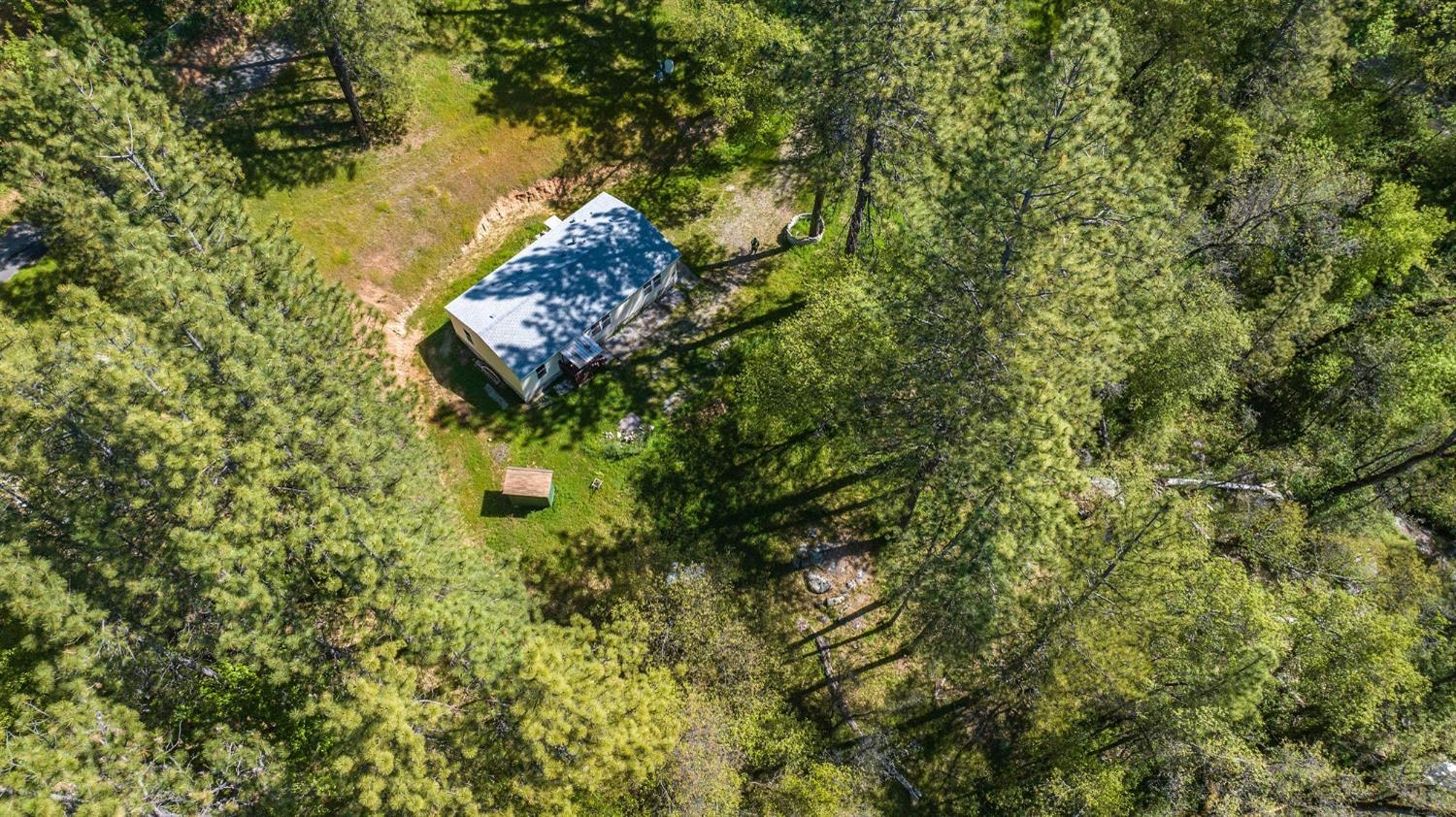 121 Rabbits Foot Road