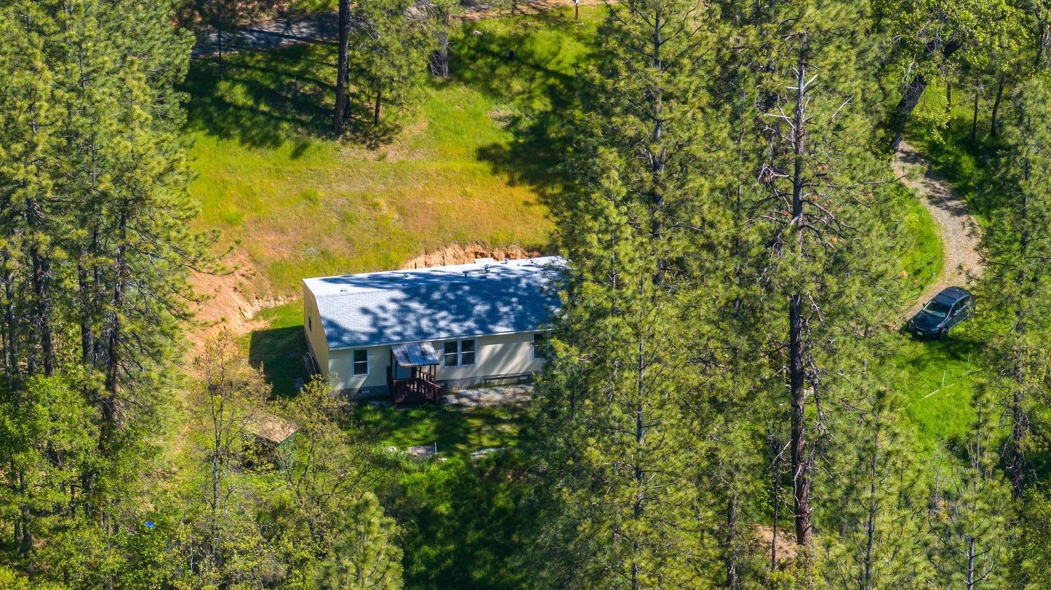 121 Rabbits Foot Road