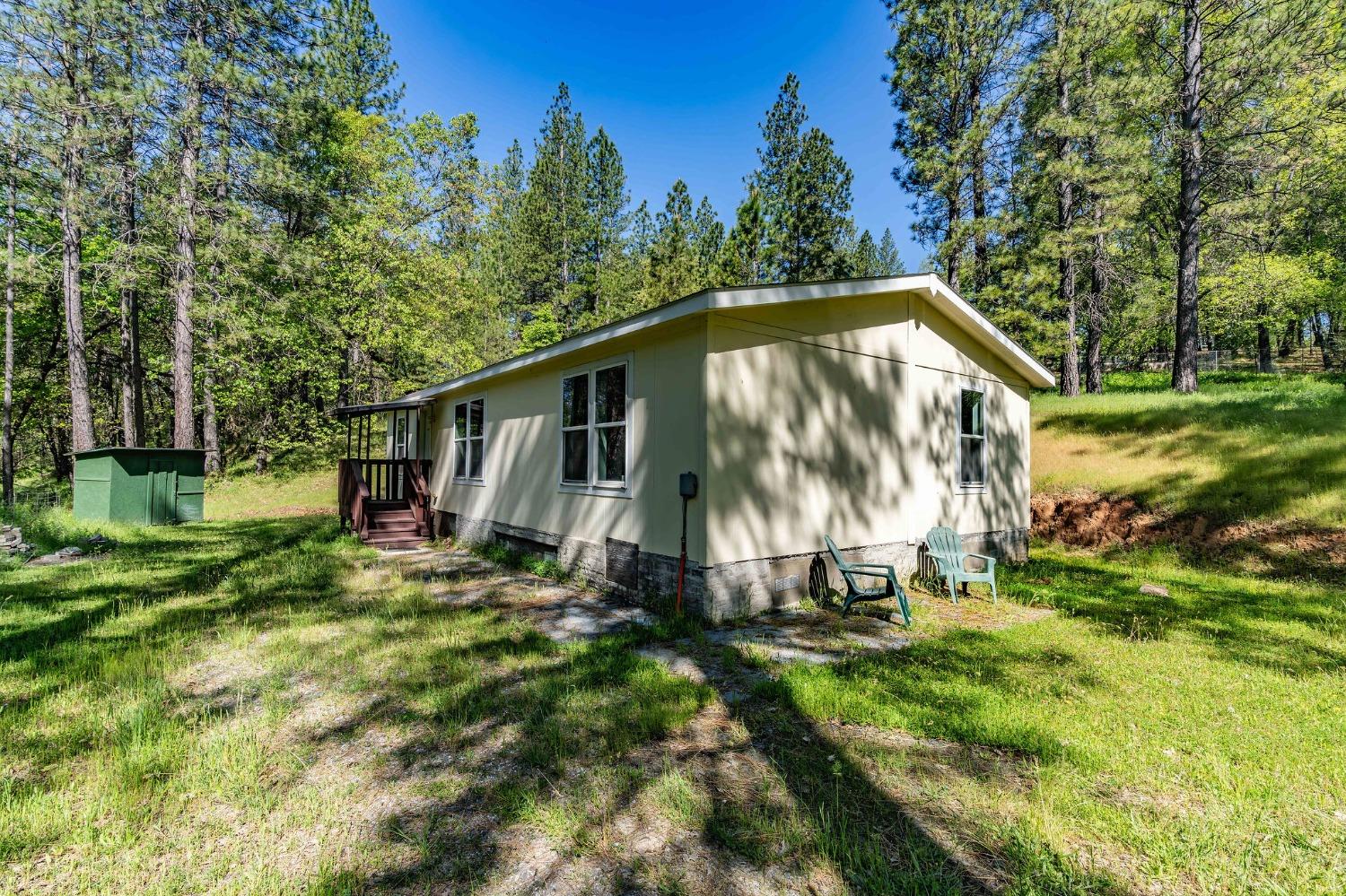 121 Rabbits Foot Road