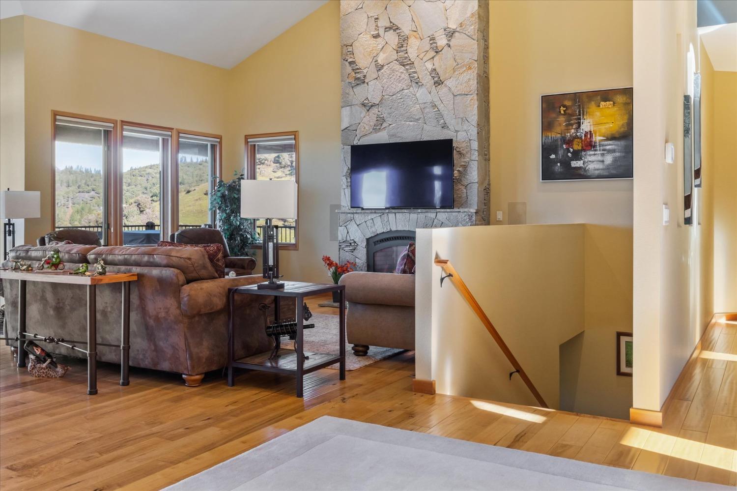 3204 Skunk Ranch Road