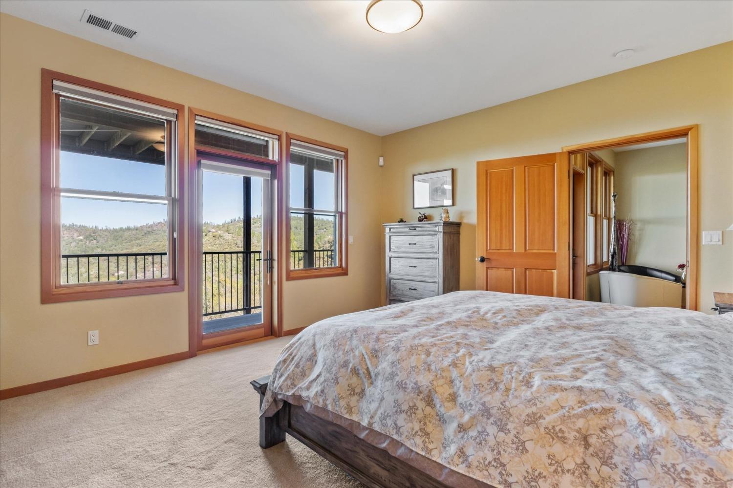 3204 Skunk Ranch Road