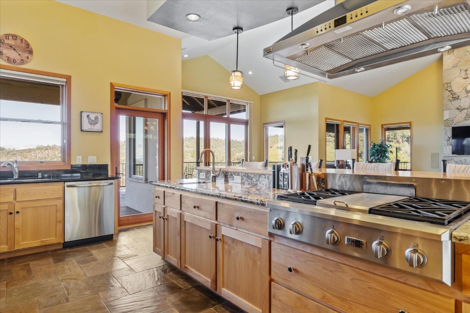 3204 Skunk Ranch Road