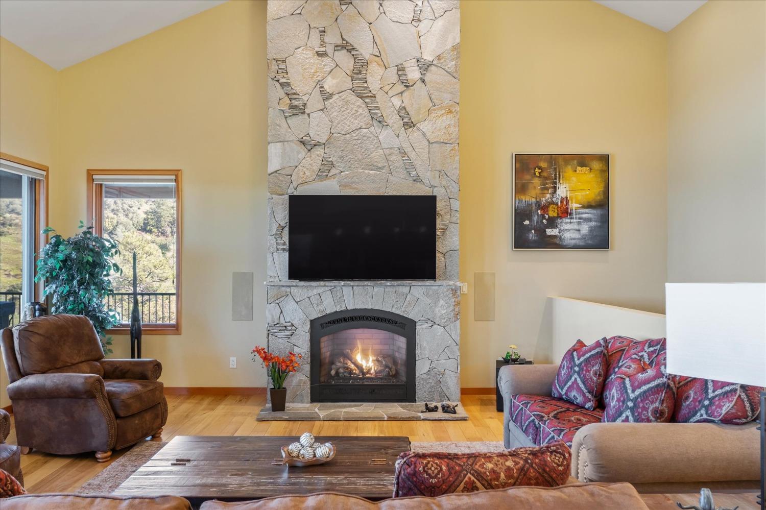 3204 Skunk Ranch Road