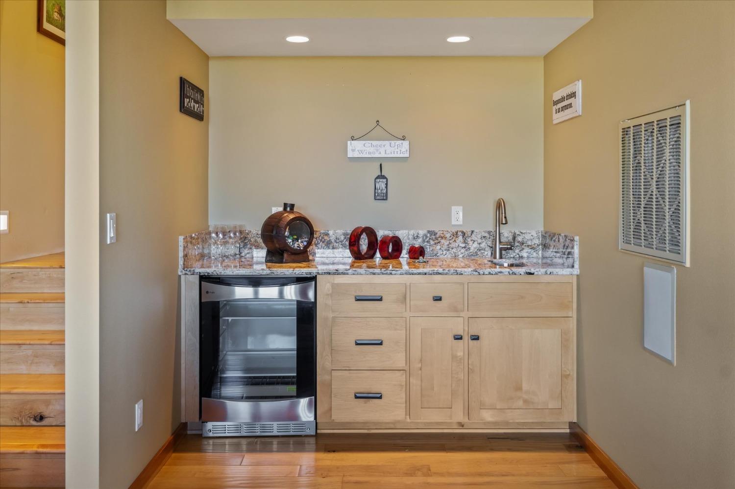 3204 Skunk Ranch Road