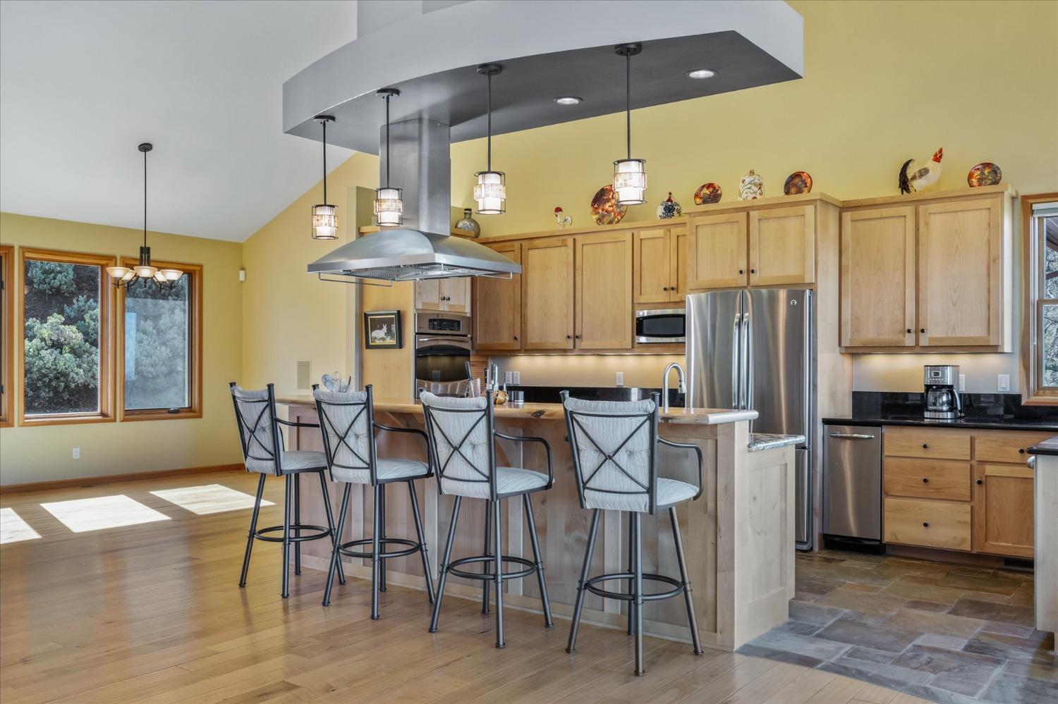 3204 Skunk Ranch Road