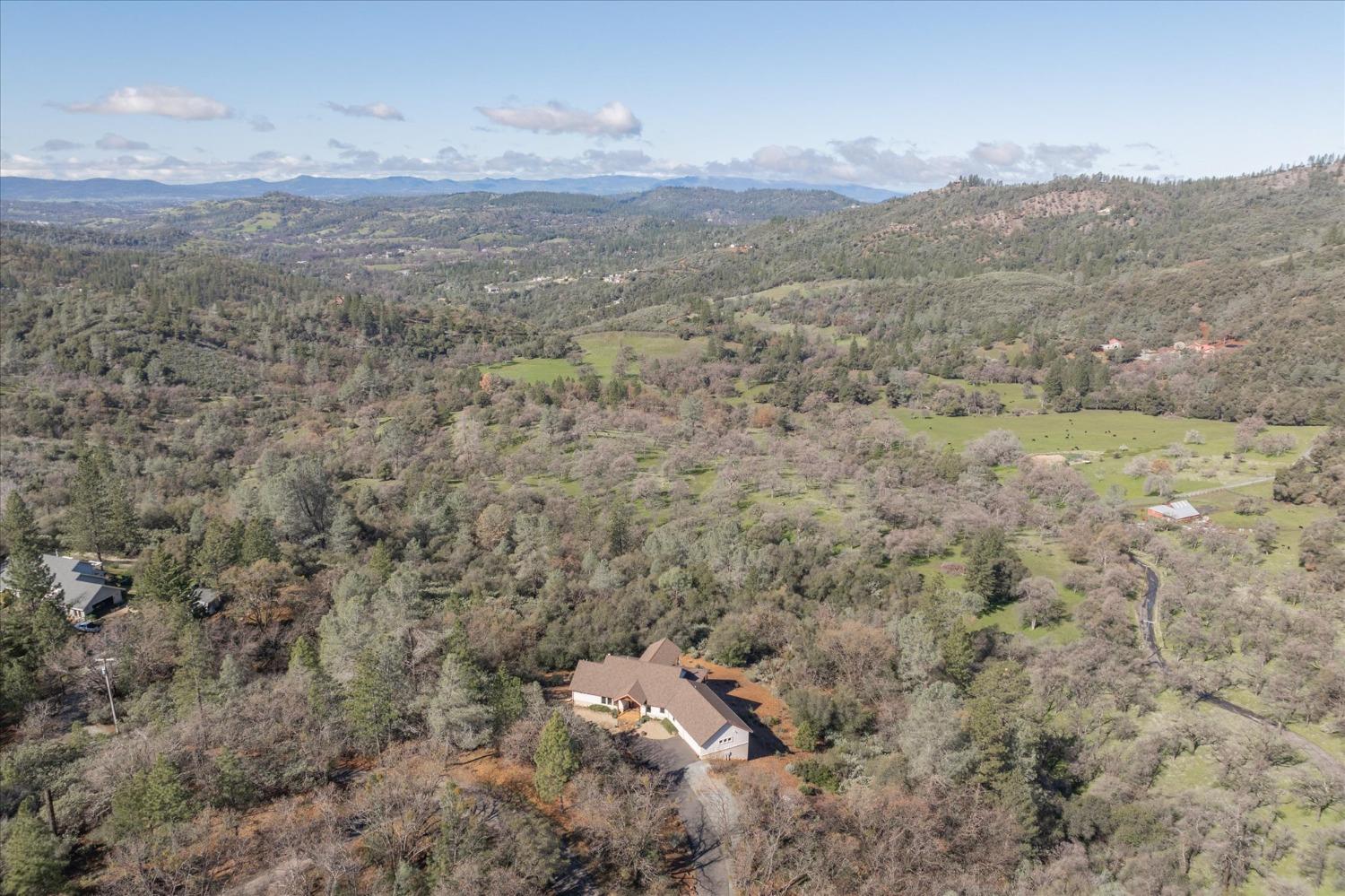 3204 Skunk Ranch Road