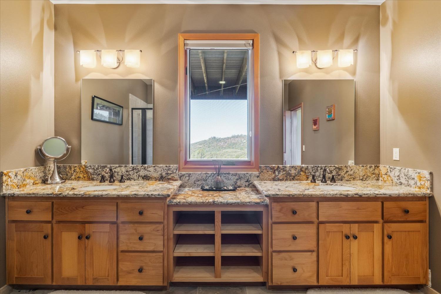 3204 Skunk Ranch Road