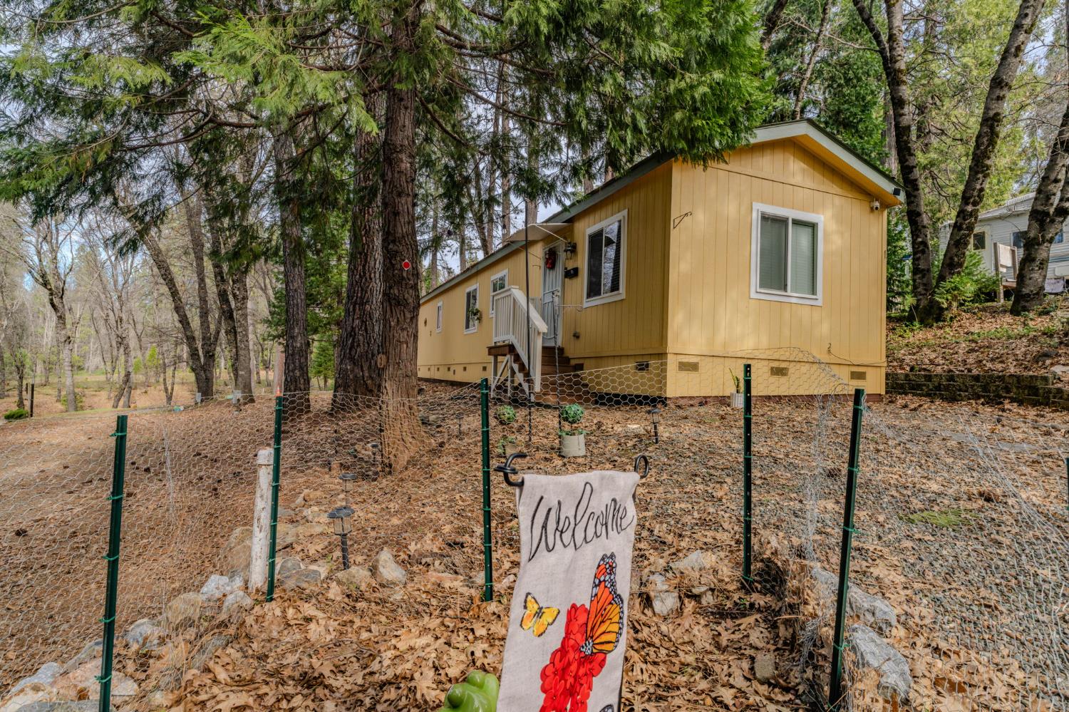 245 Rail Road Flat Road