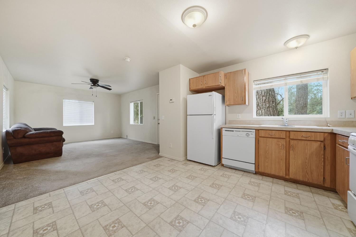 245 Rail Road Flat Road