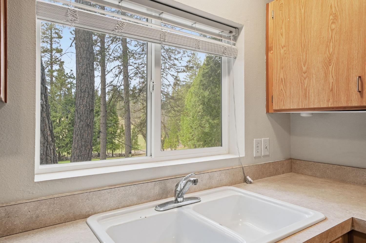 245 Rail Road Flat Road