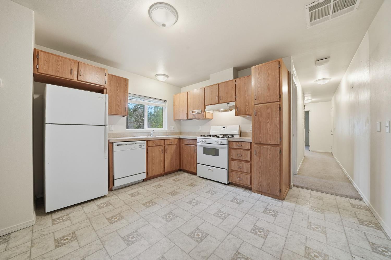 245 Rail Road Flat Road