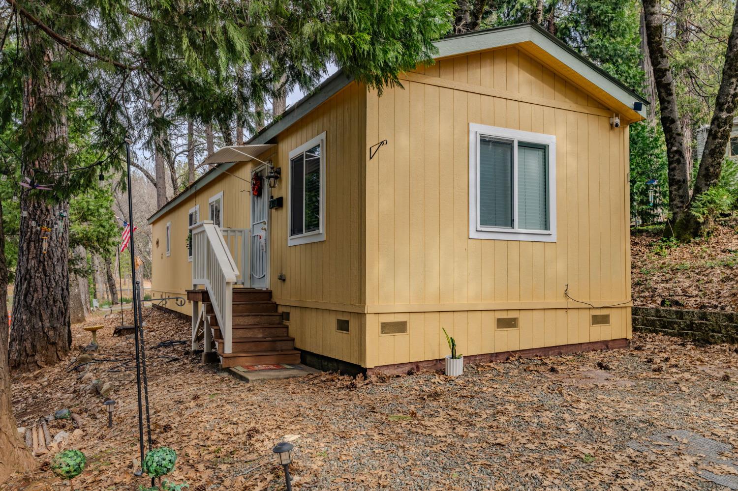 245 Rail Road Flat Road