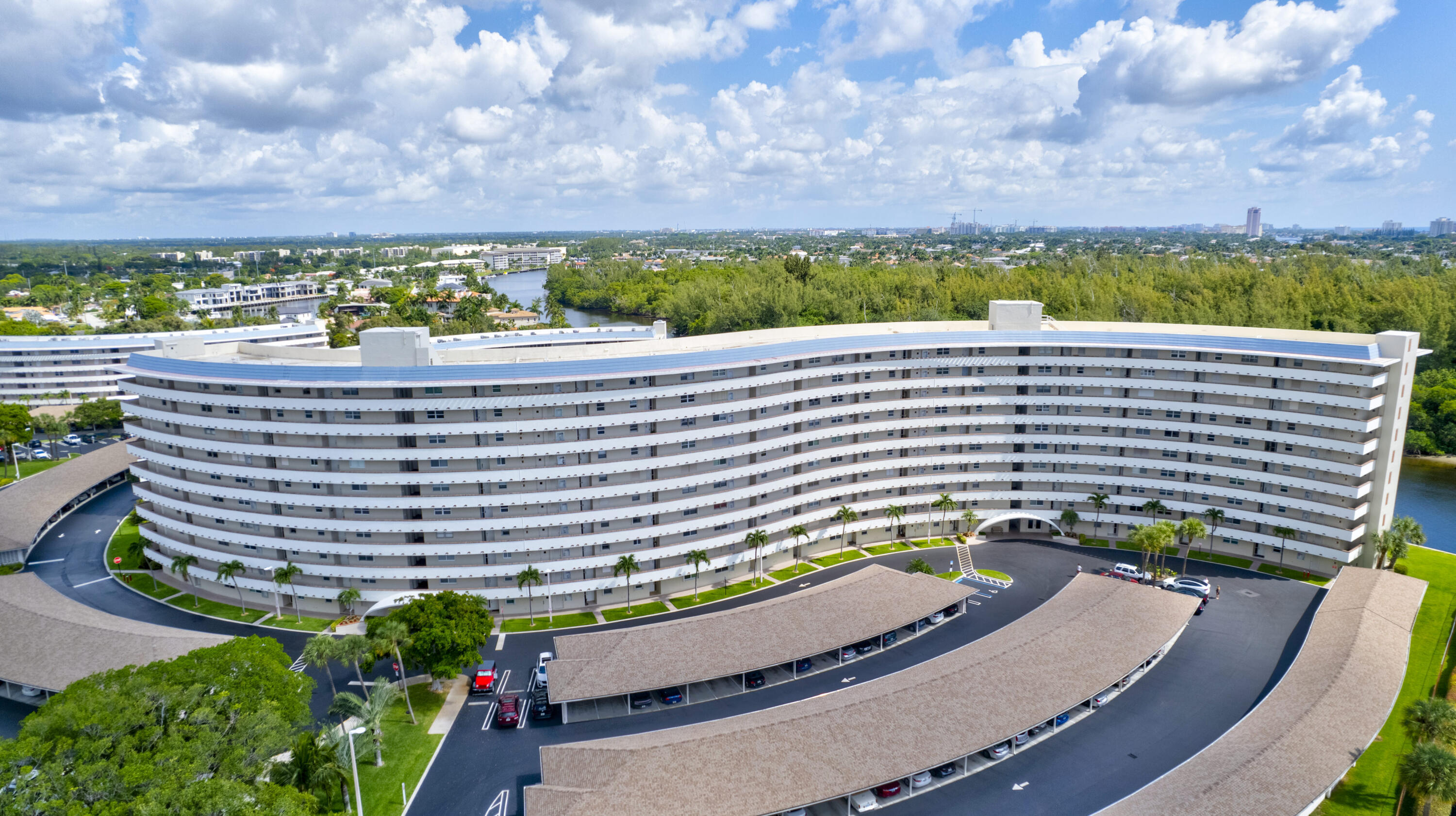 1537 E Hillsboro Boulevard 239