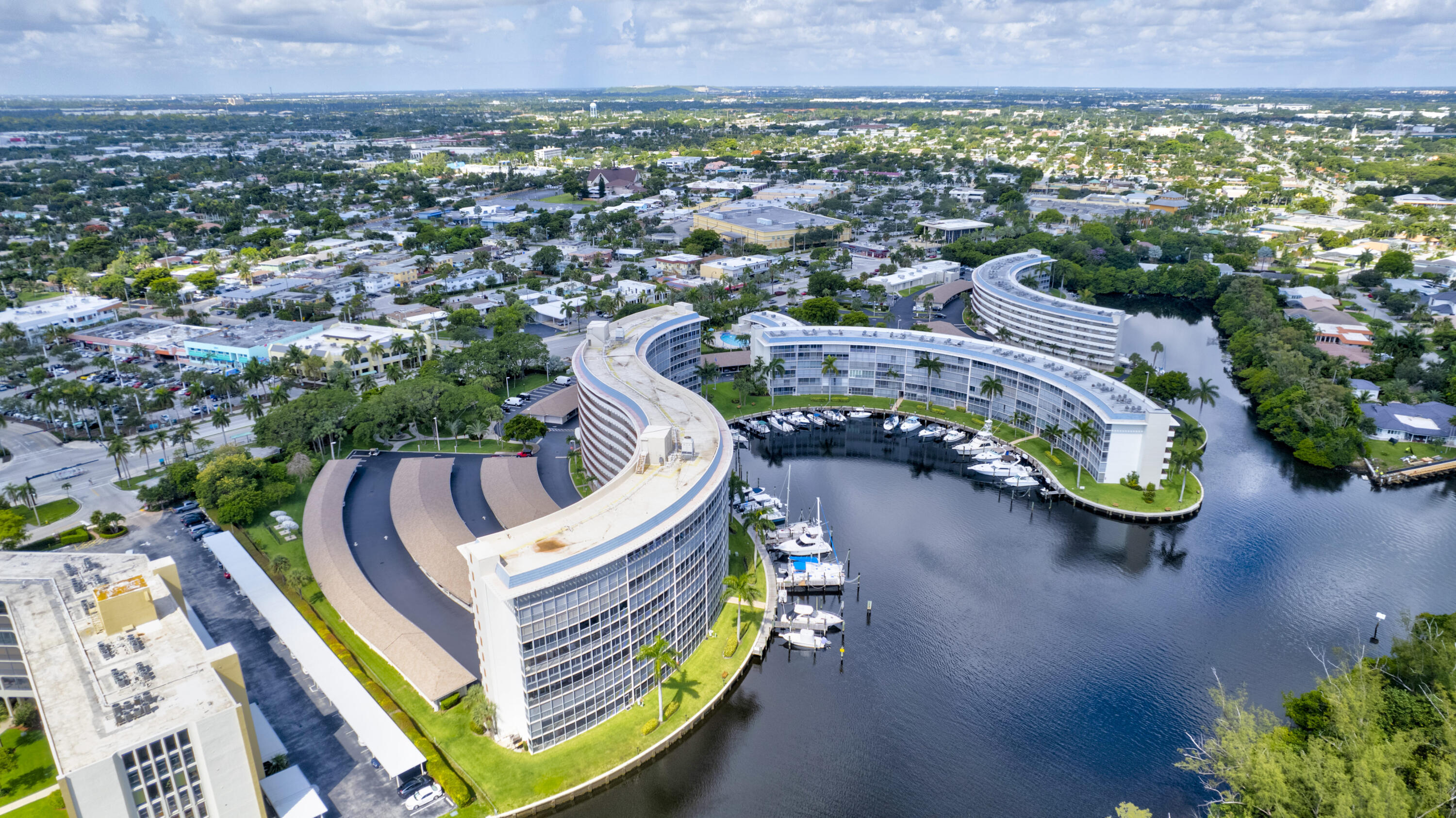 1537 E Hillsboro Boulevard 239