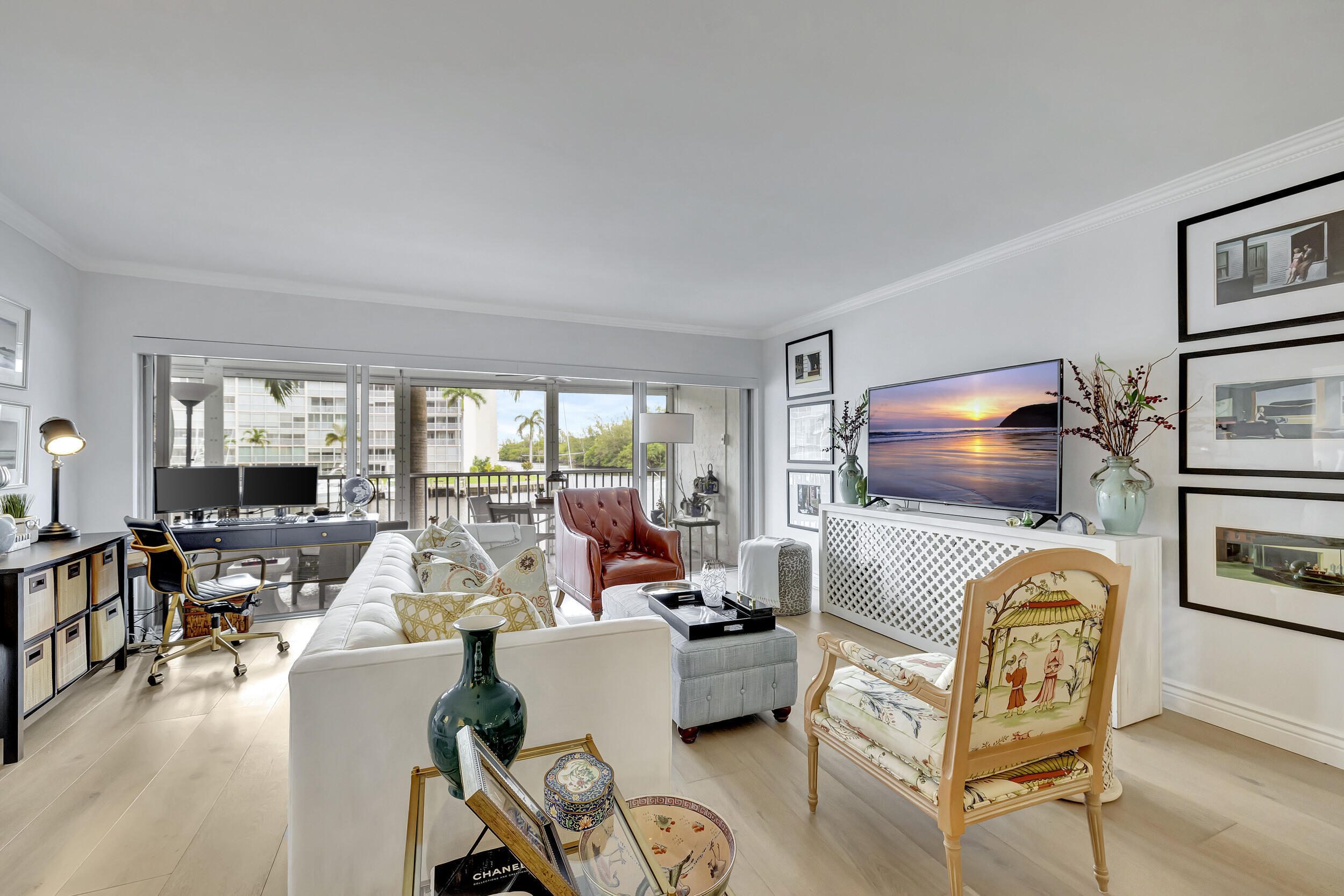 1537 E Hillsboro Boulevard 239