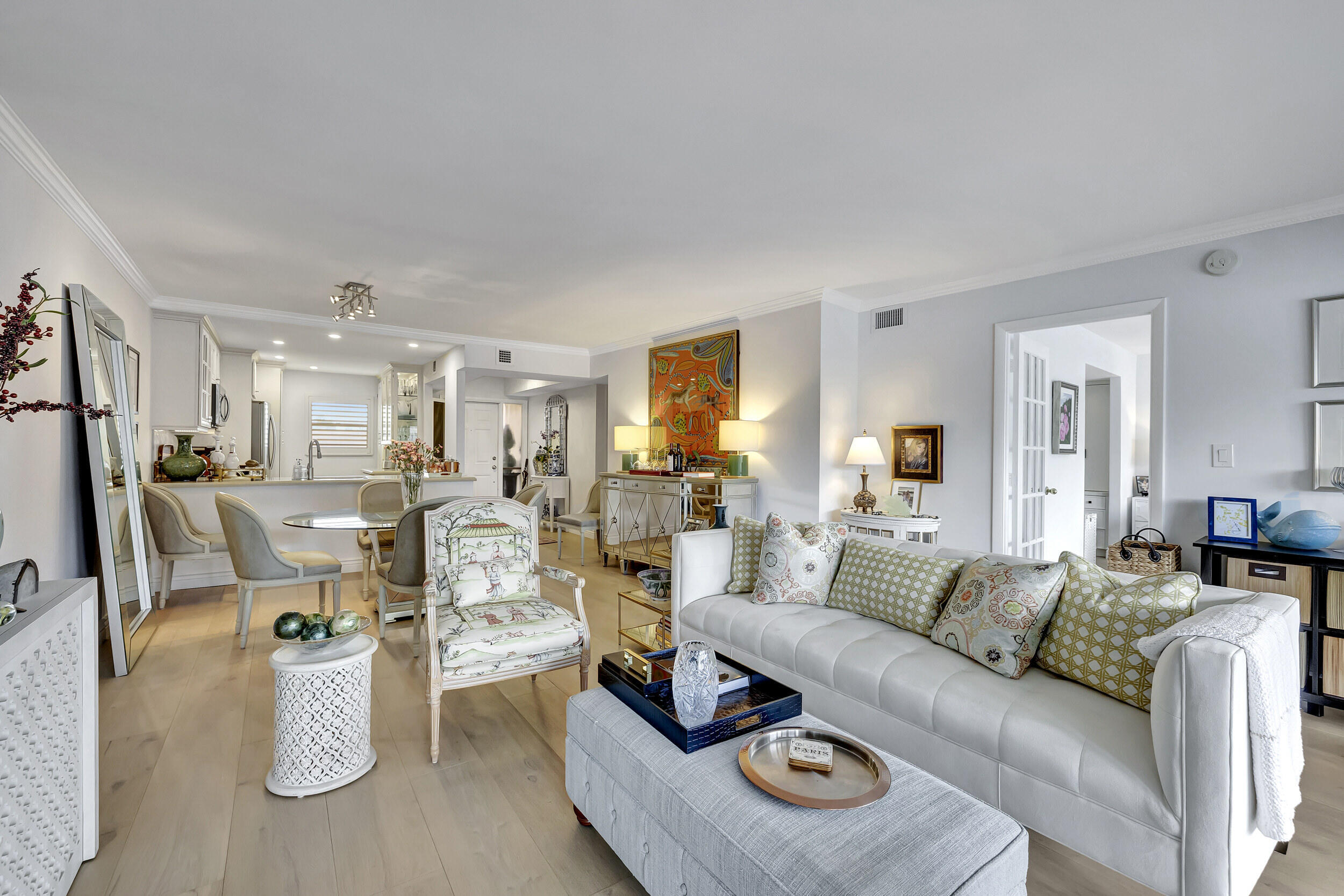 1537 E Hillsboro Boulevard 239