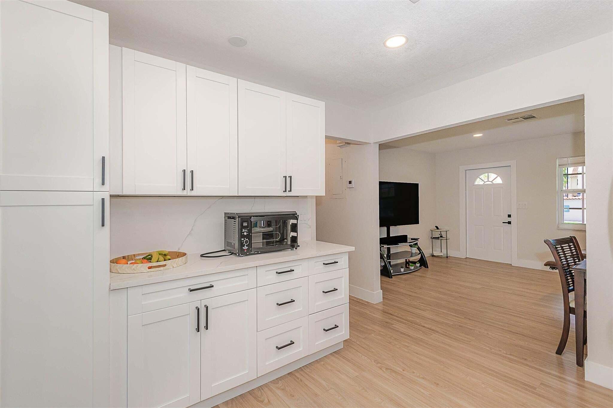 1449 SE 4TH Avenue 1449