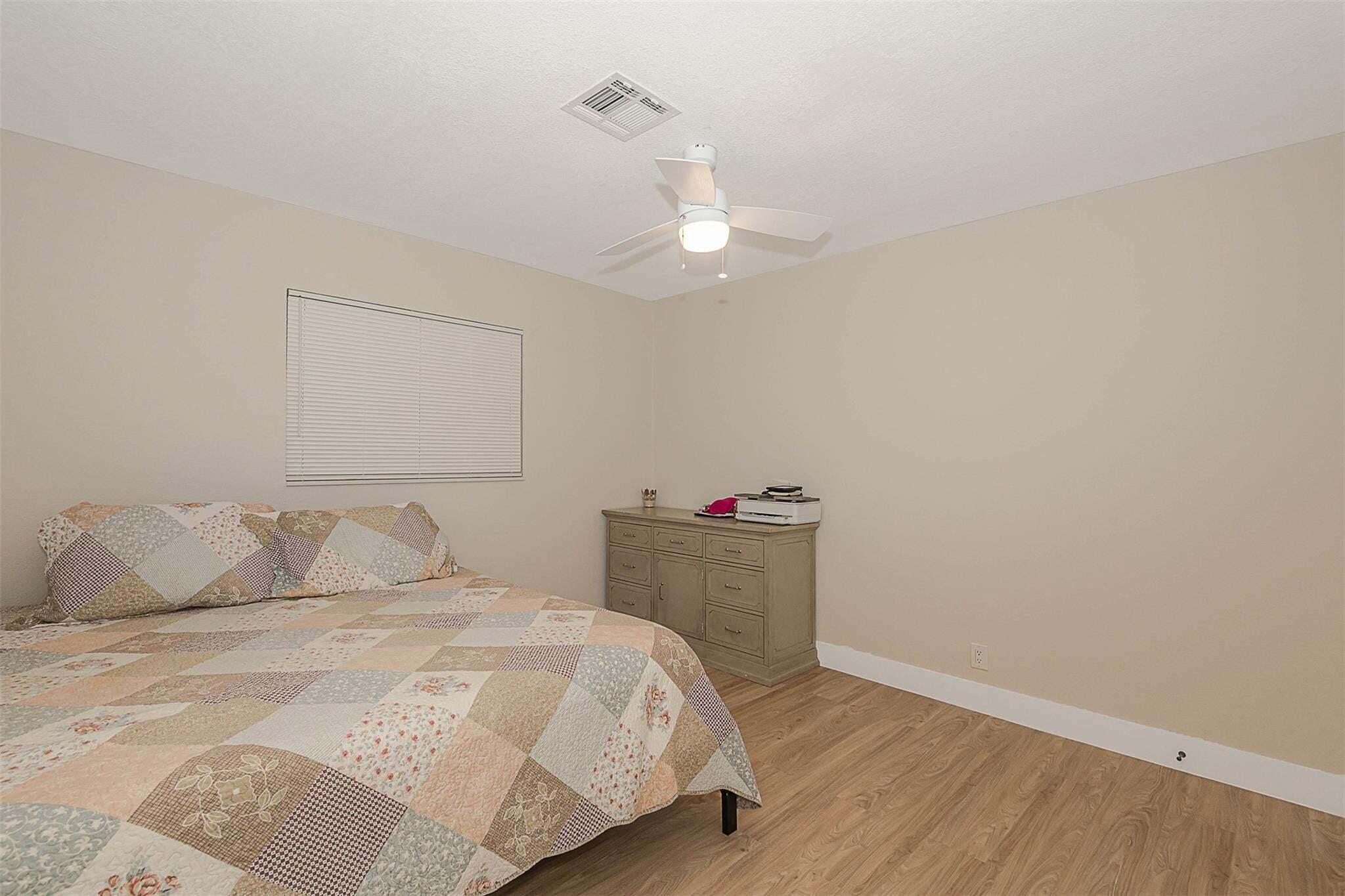 1449 SE 4TH Avenue 1449