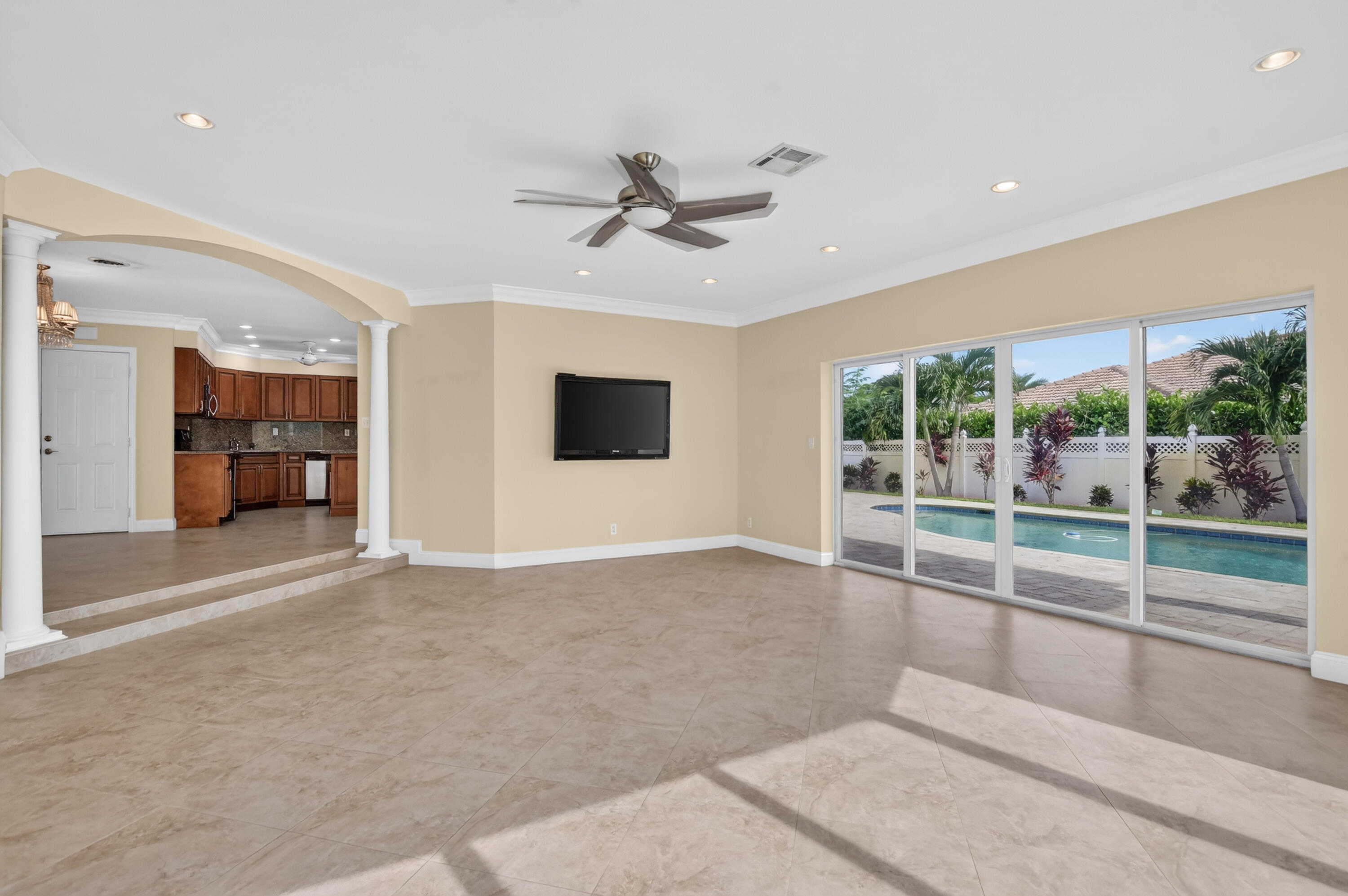 899 Granada Drive