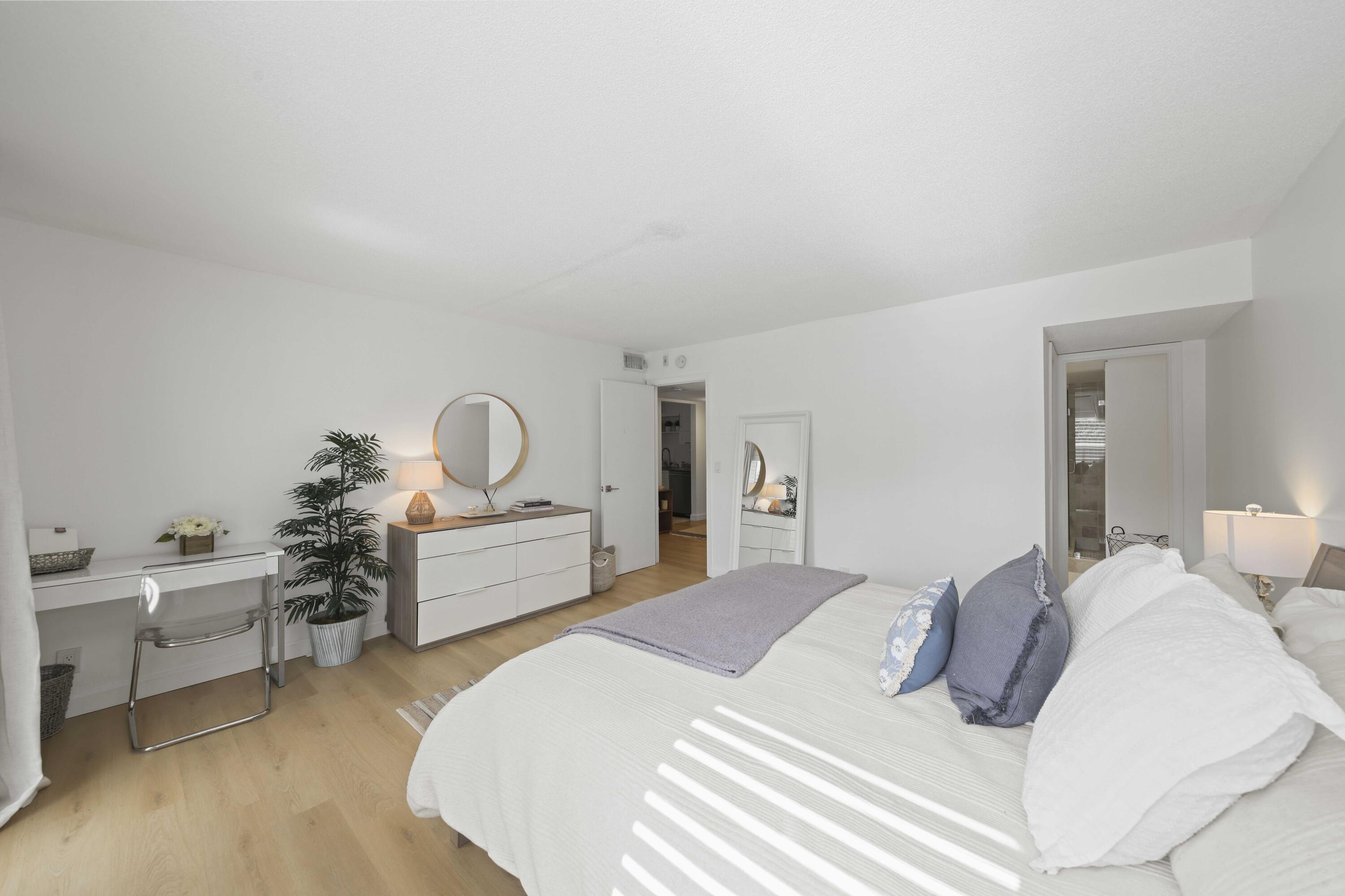 1111 S Ocean Boulevard 214