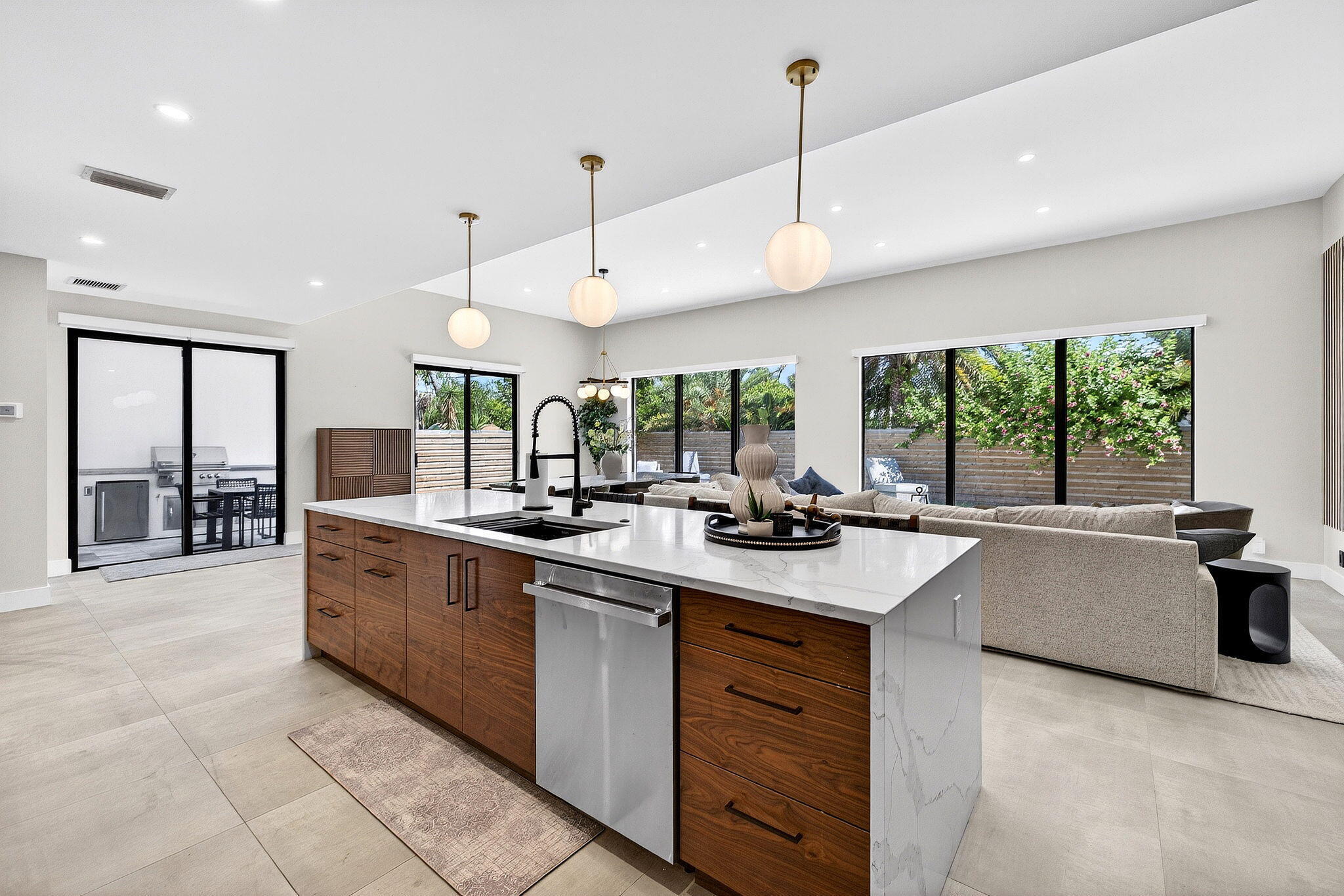 1807 NE 18th Street