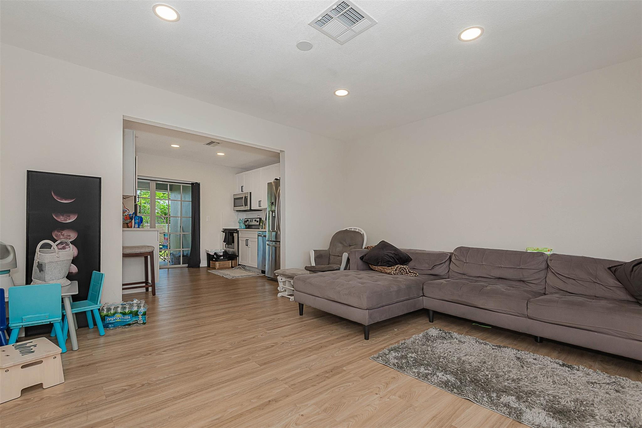 1449 SE 4th Avenue