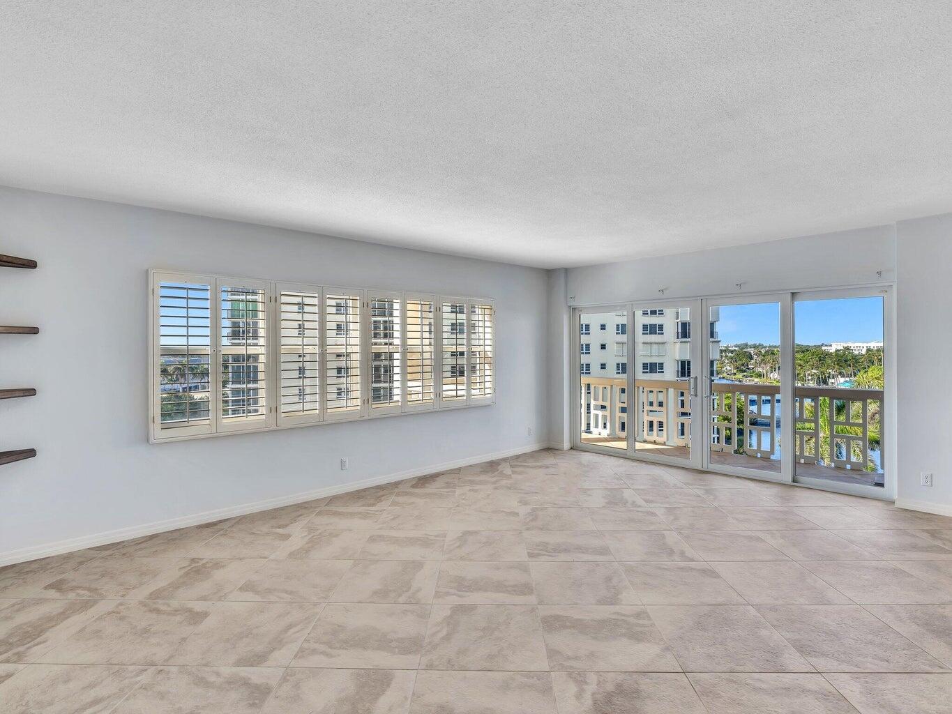 1000 Lowry Street 7f