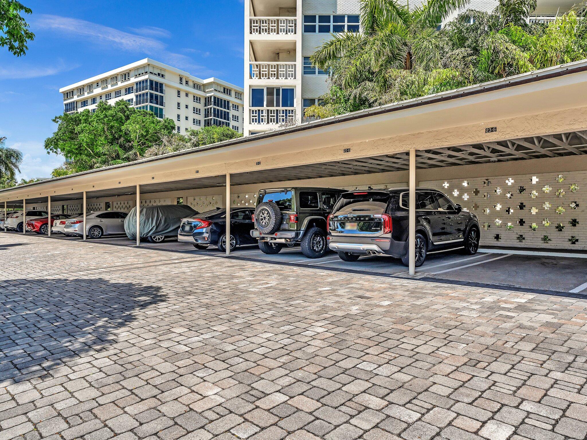 1000 Lowry Street 7f