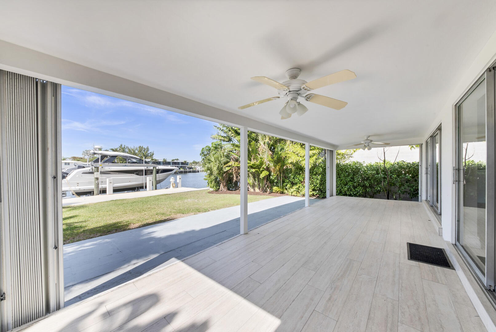 233 SE 18th Avenue
