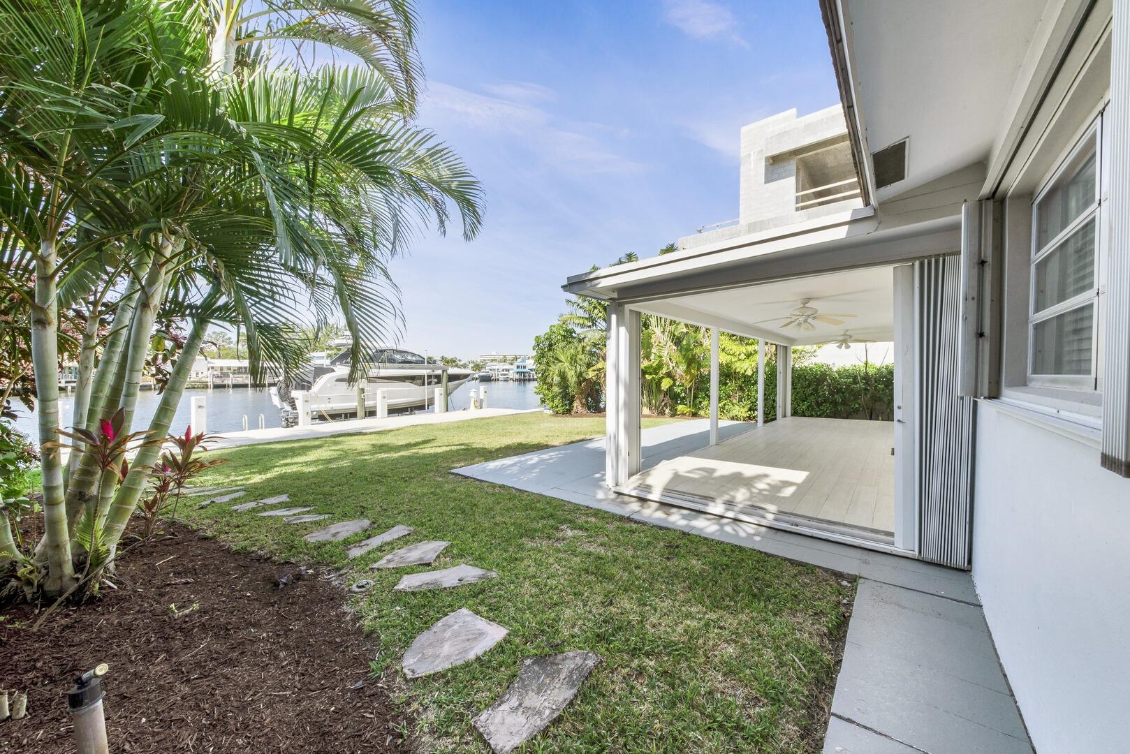 233 SE 18th Avenue