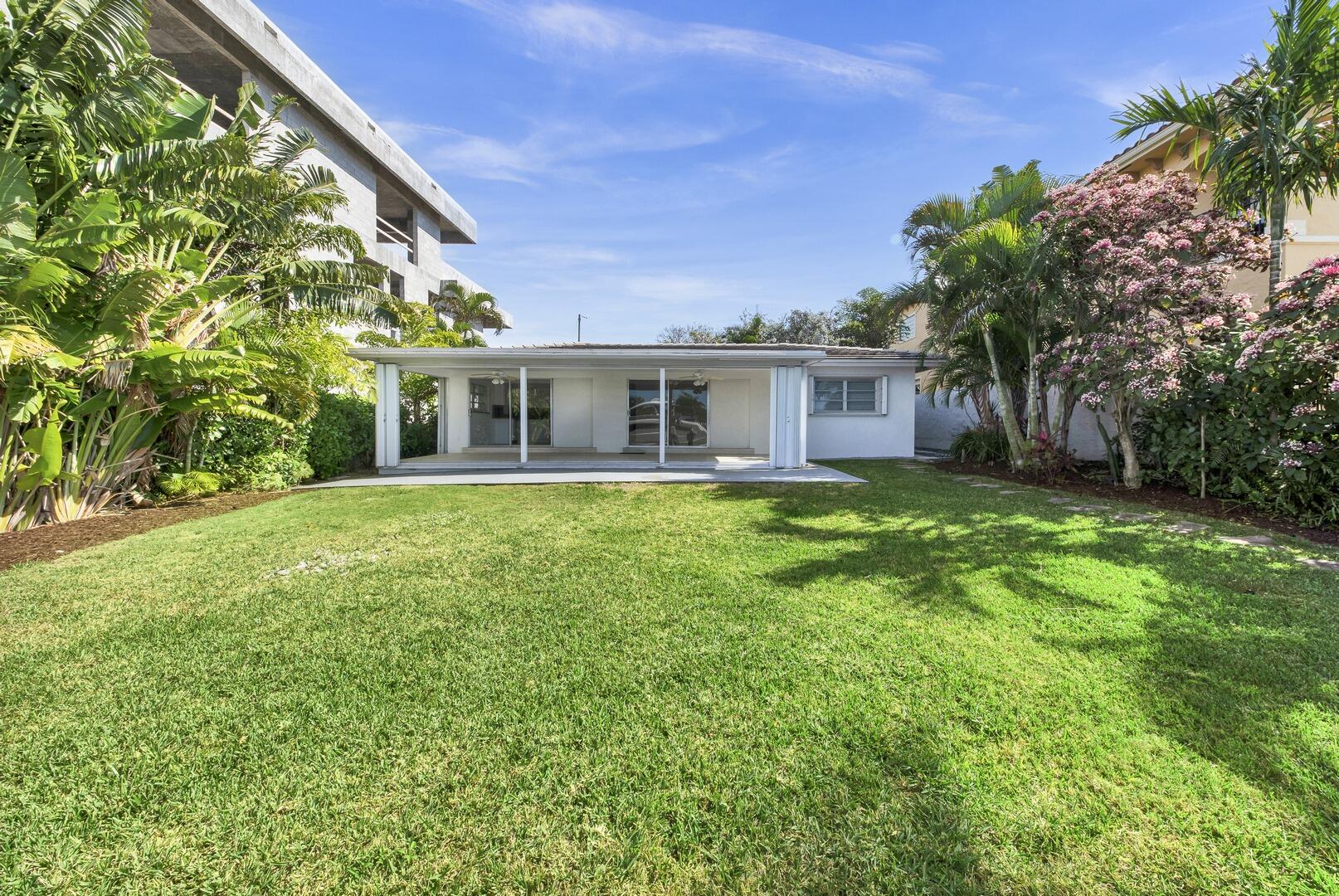 233 SE 18th Avenue
