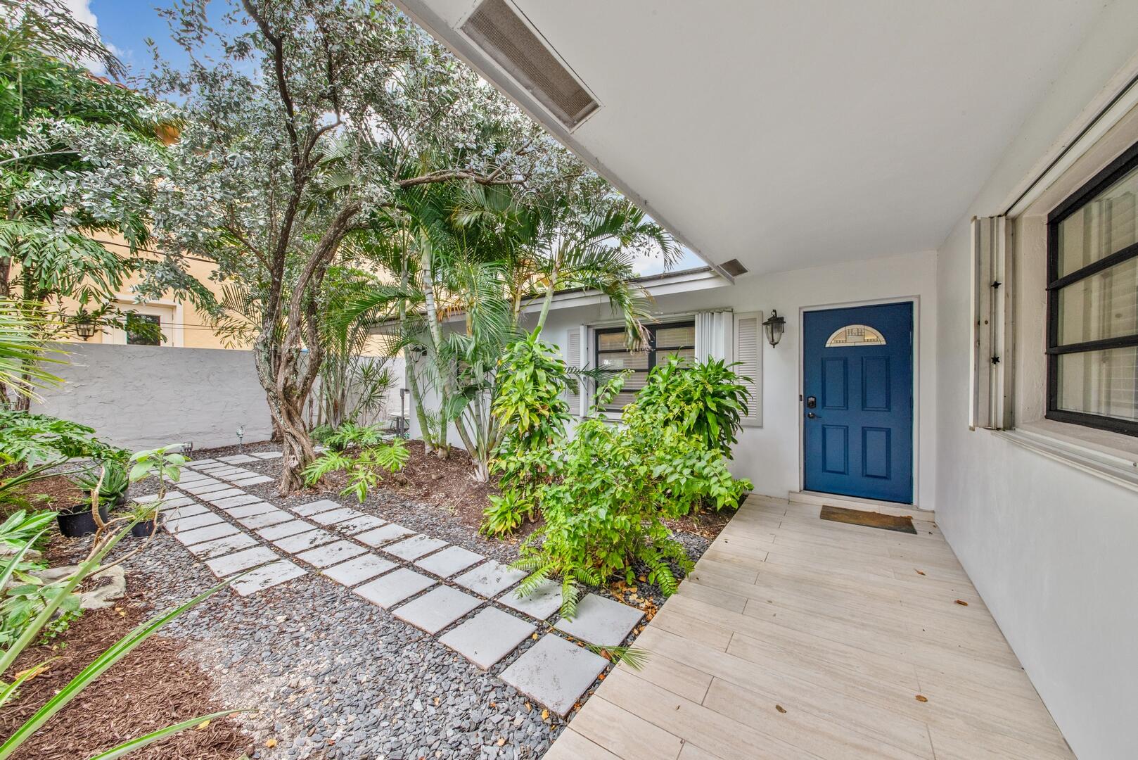 233 SE 18th Avenue