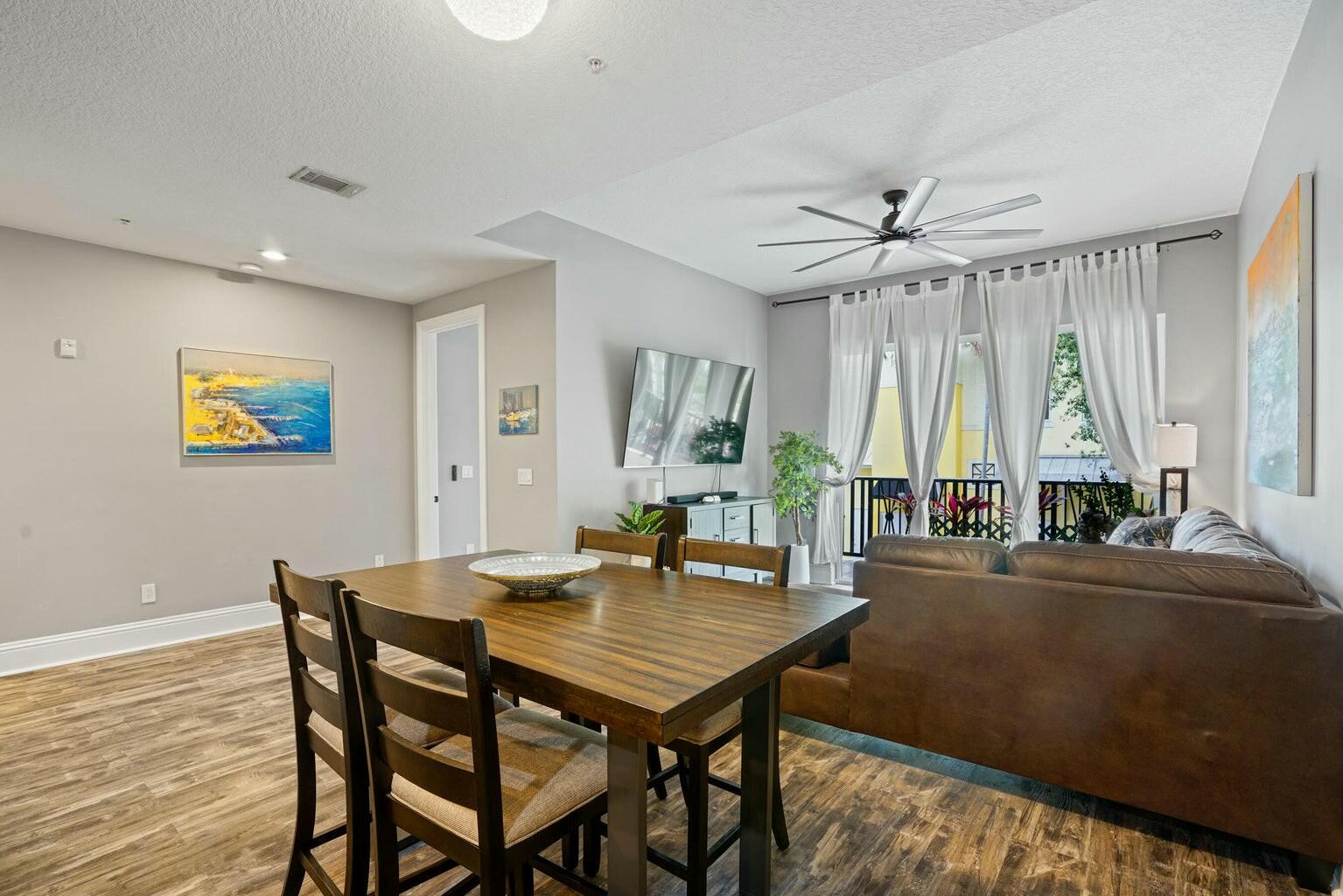 3120 E Latitude Circle 206