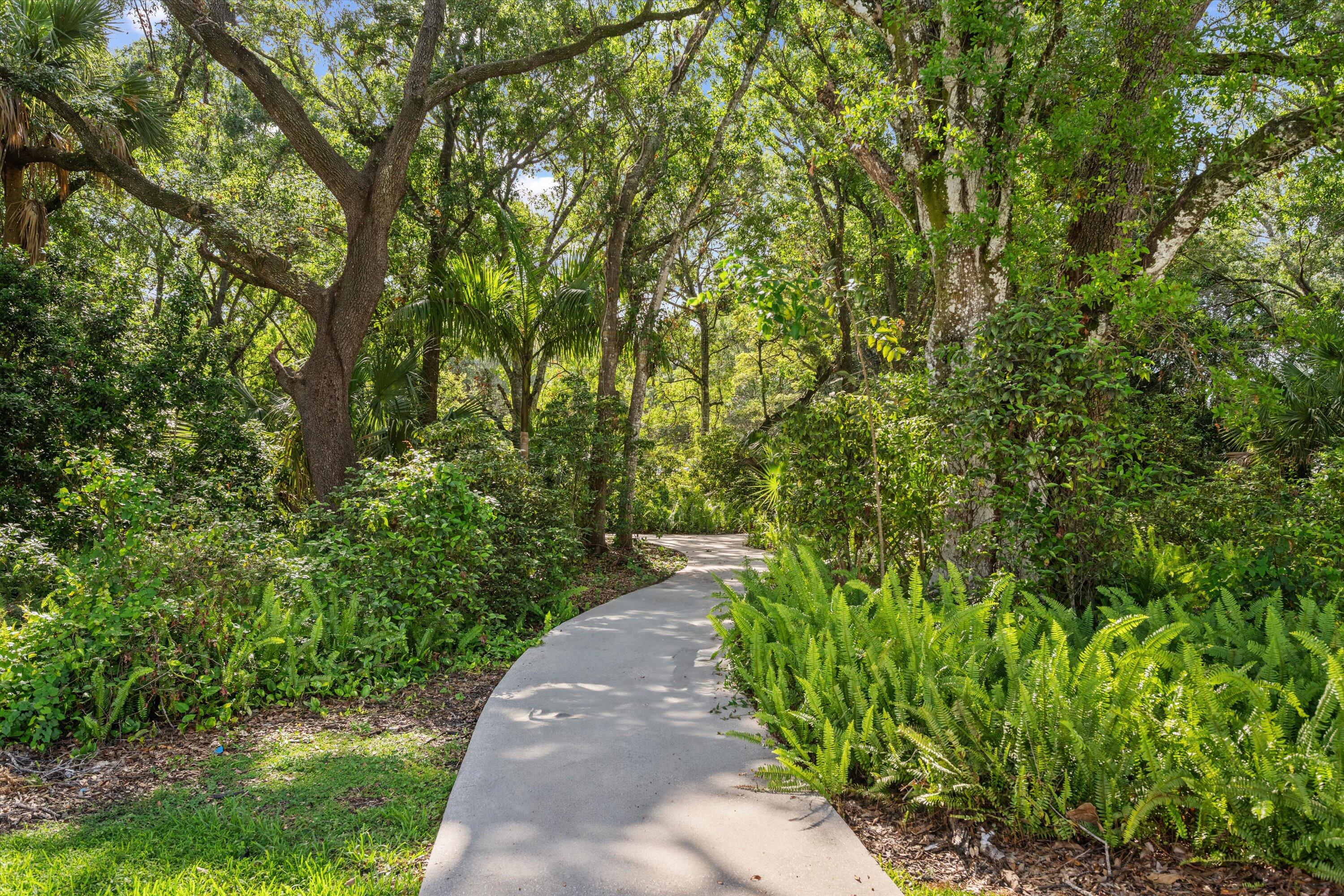 1851 Oak Berry Circle