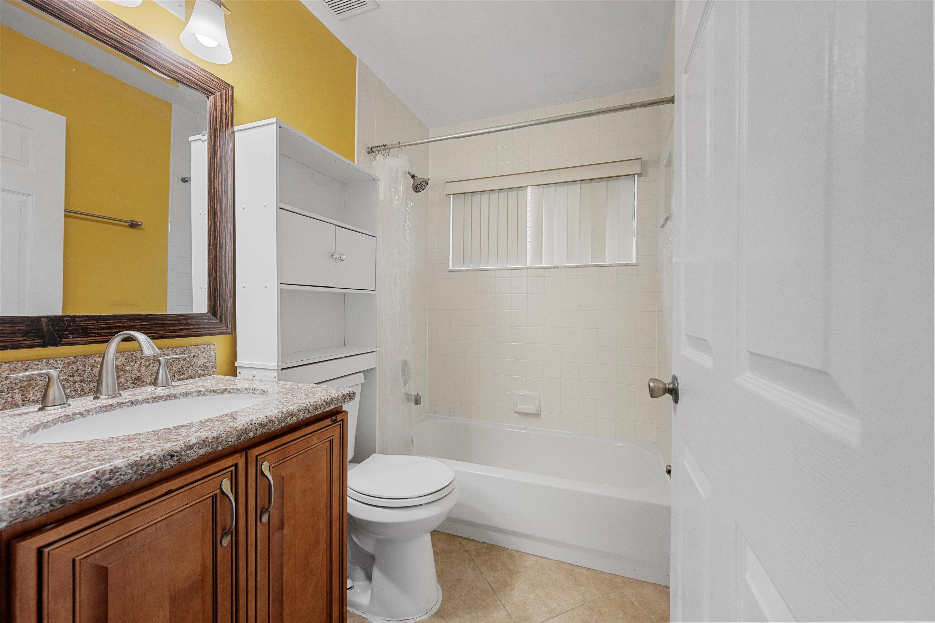 1851 Oak Berry Circle