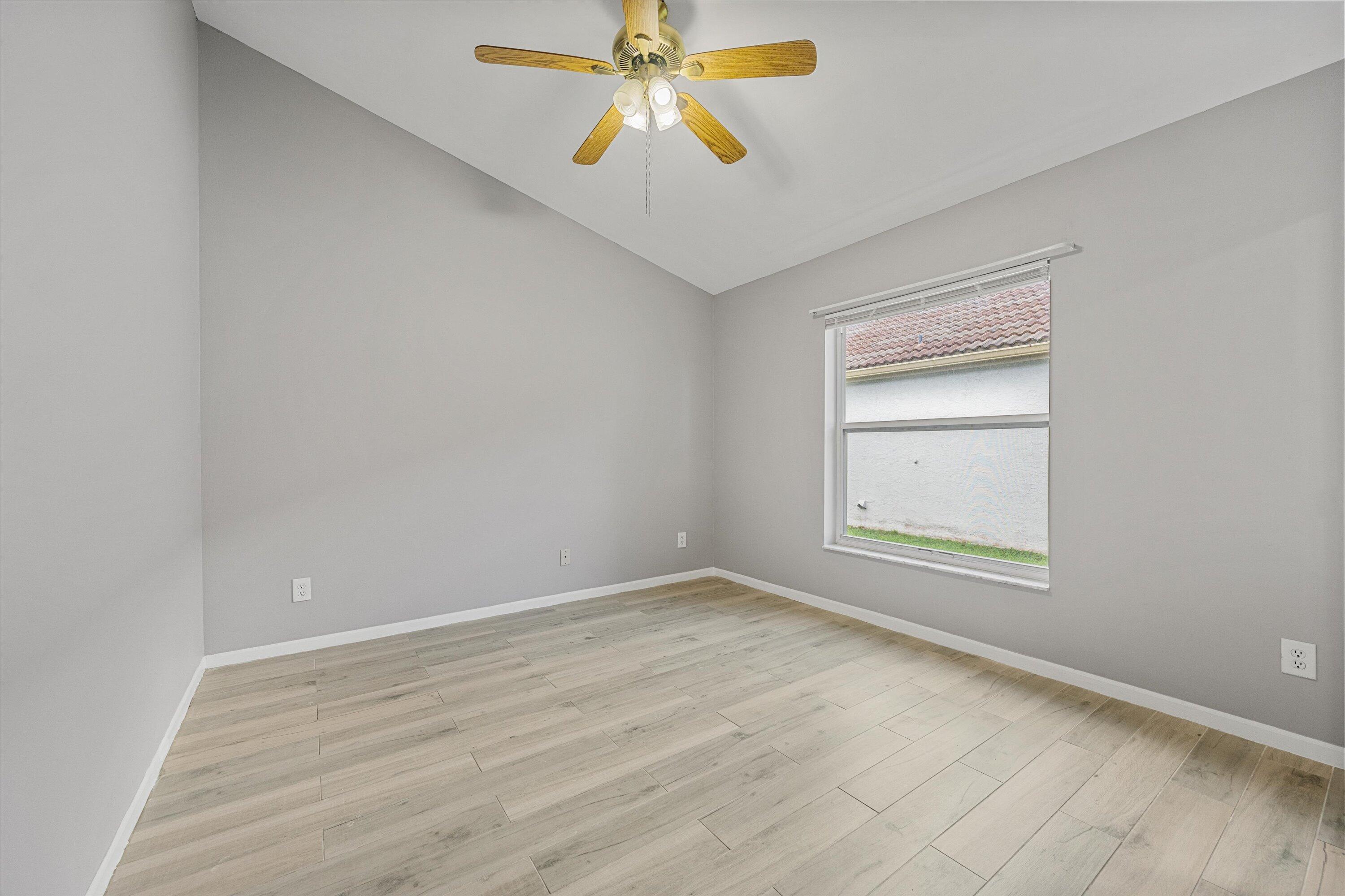1851 Oak Berry Circle