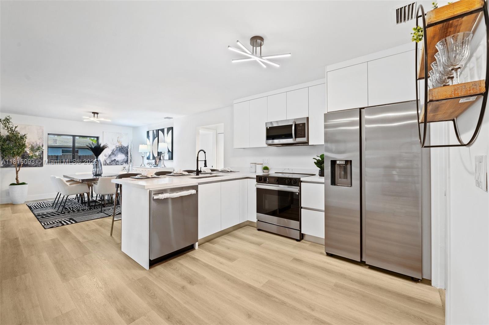 679 SW 17th Court