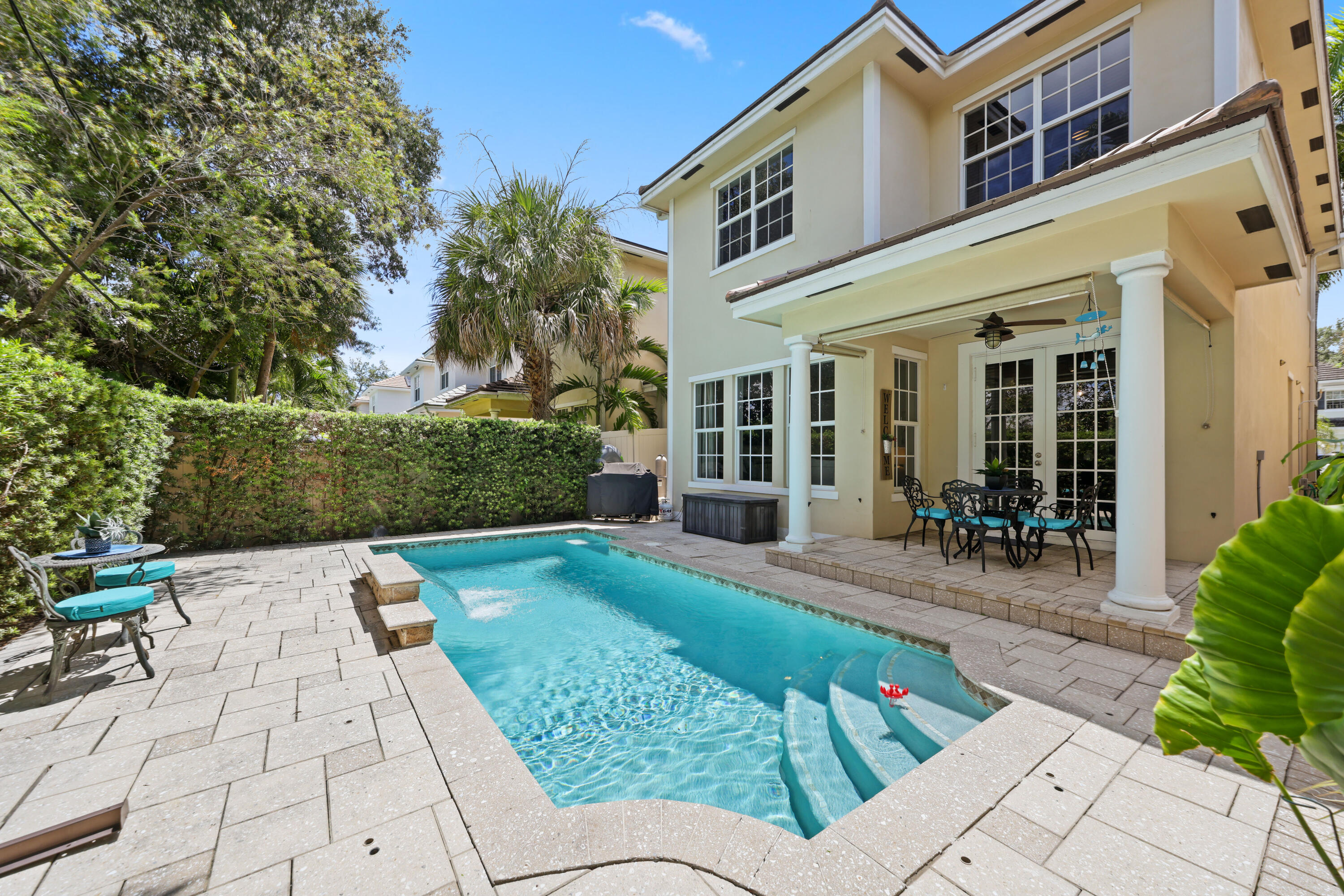 1525 SW 23rd Street
