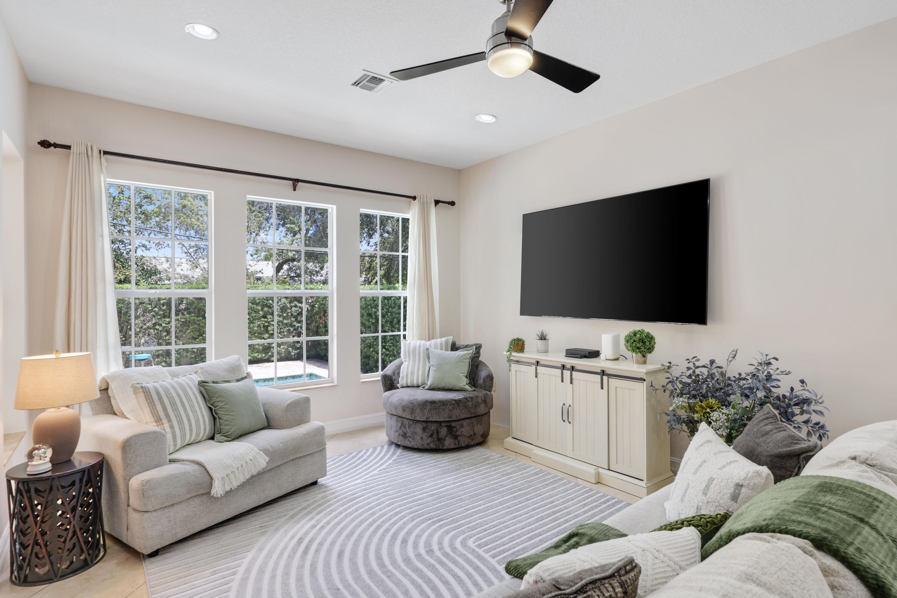 1525 SW 23rd Street