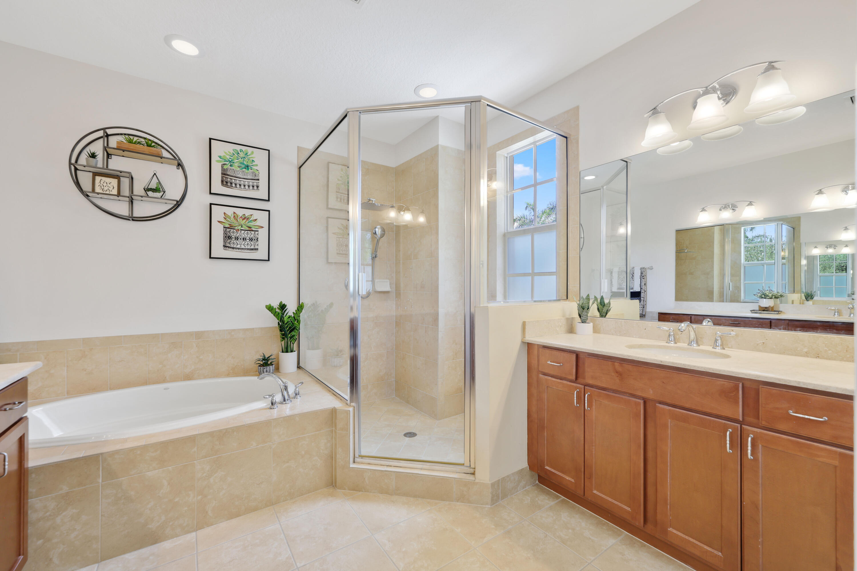 1525 SW 23rd Street