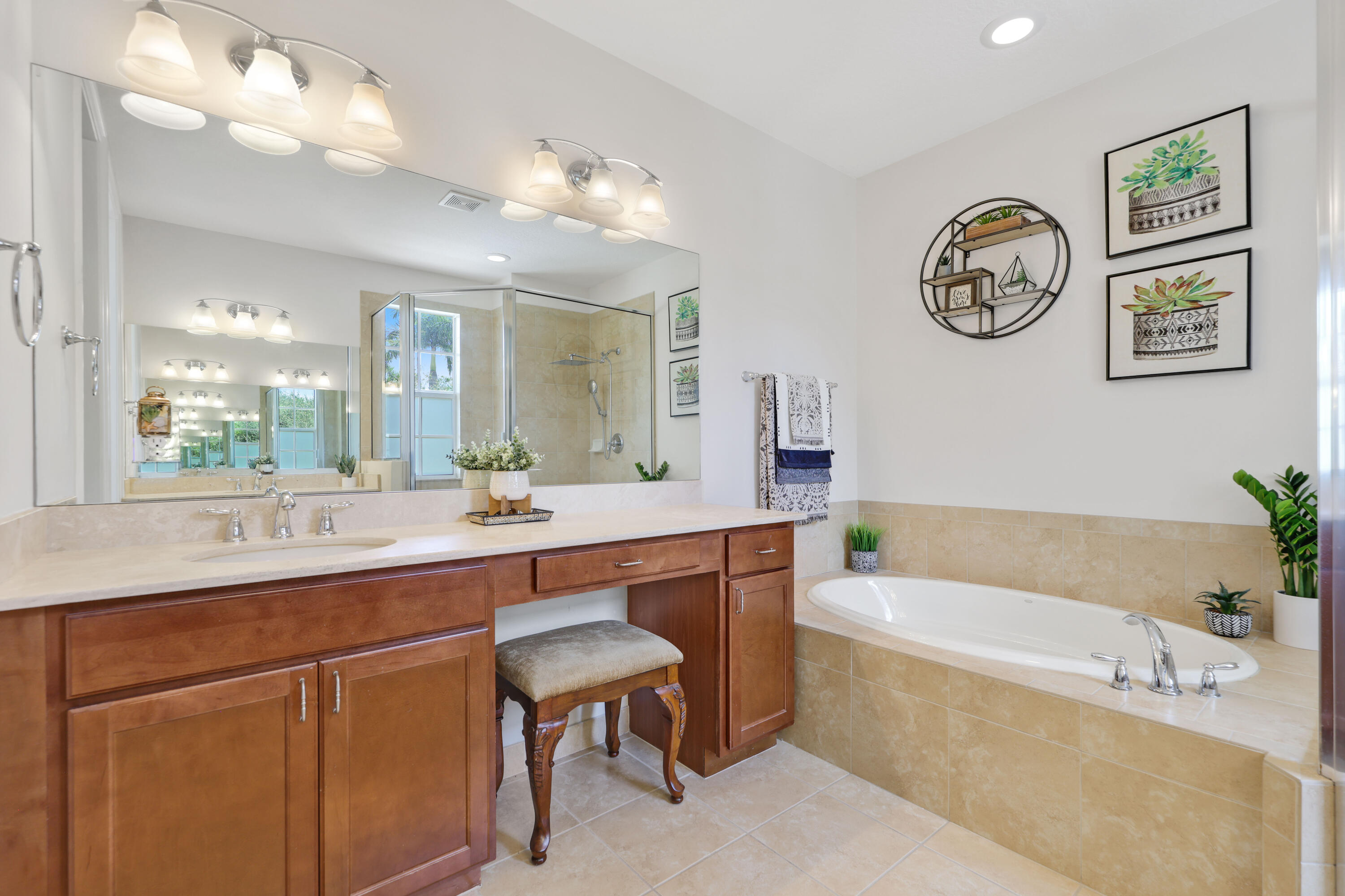 1525 SW 23rd Street